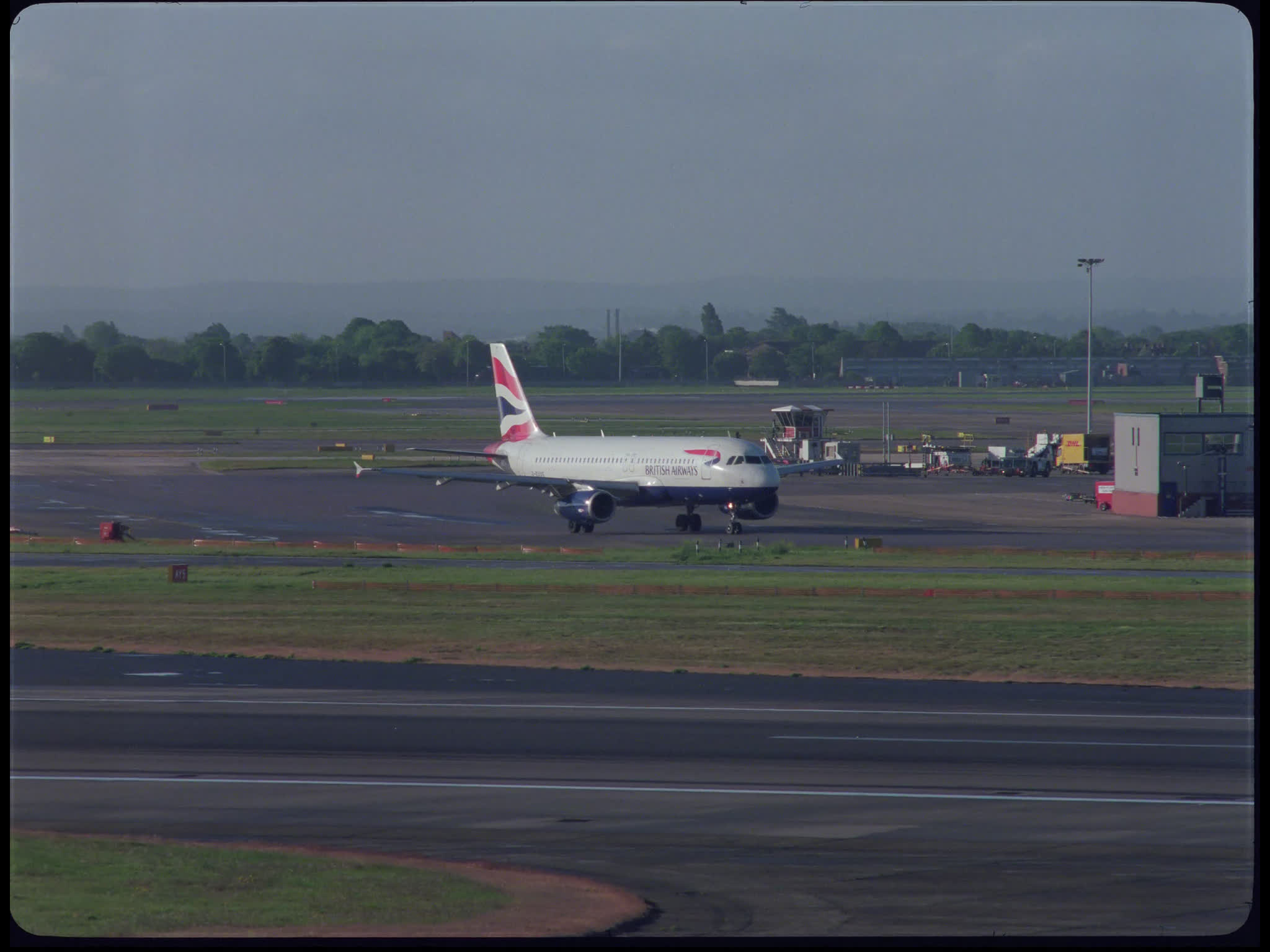 British Midland Airways A319 Landing