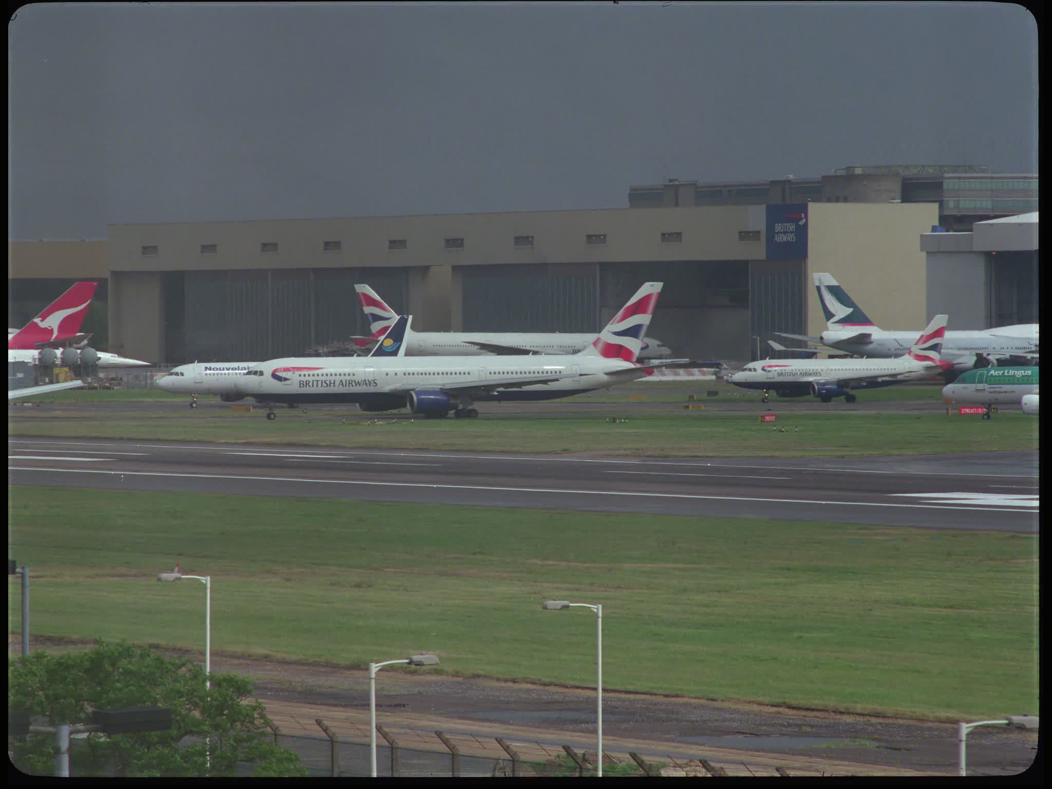 Star Alliance Boeing 767 on Take Off Run