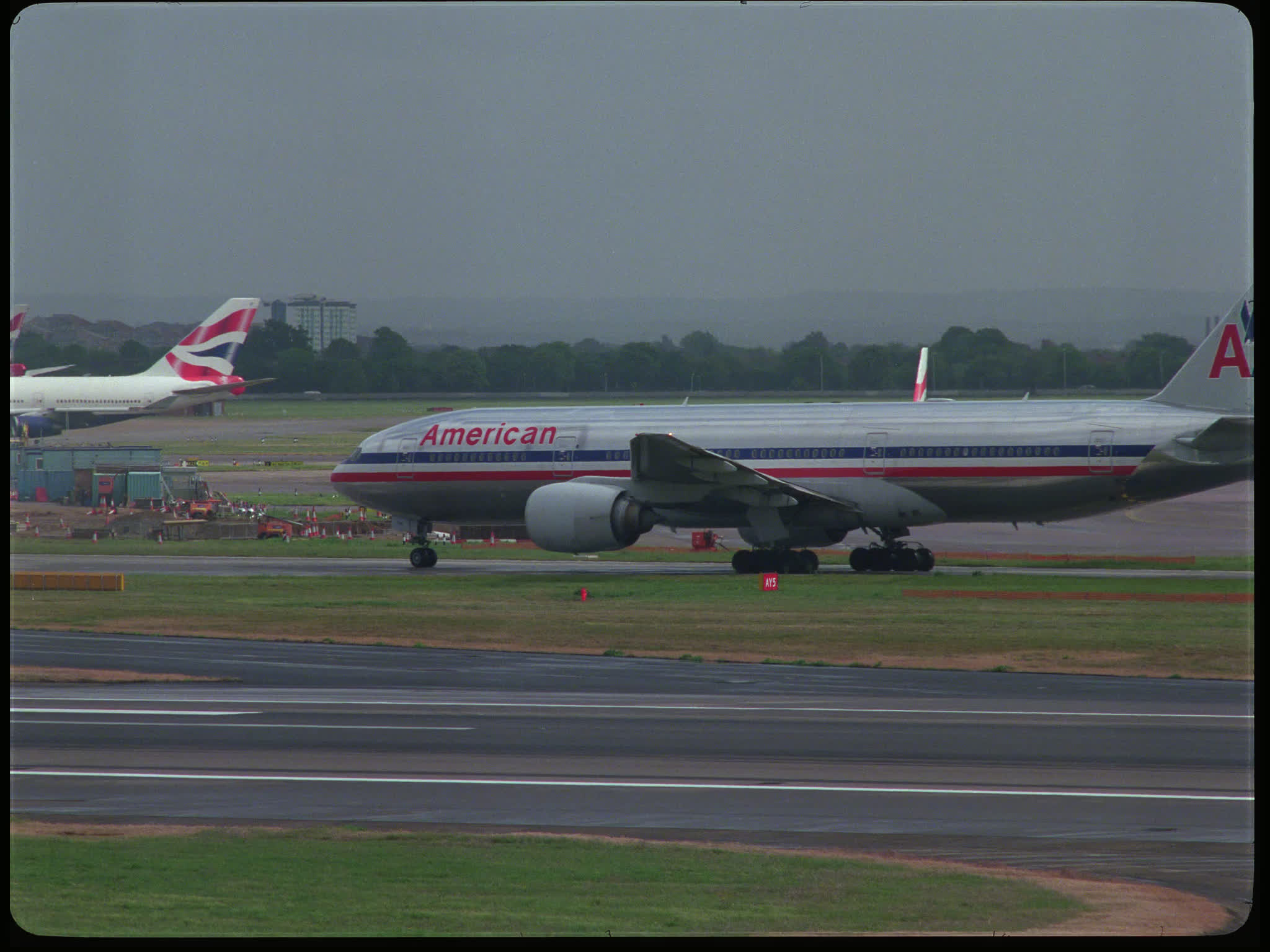 American Airlines Boeing 777 and British Airways Boeing 747 Taxiing