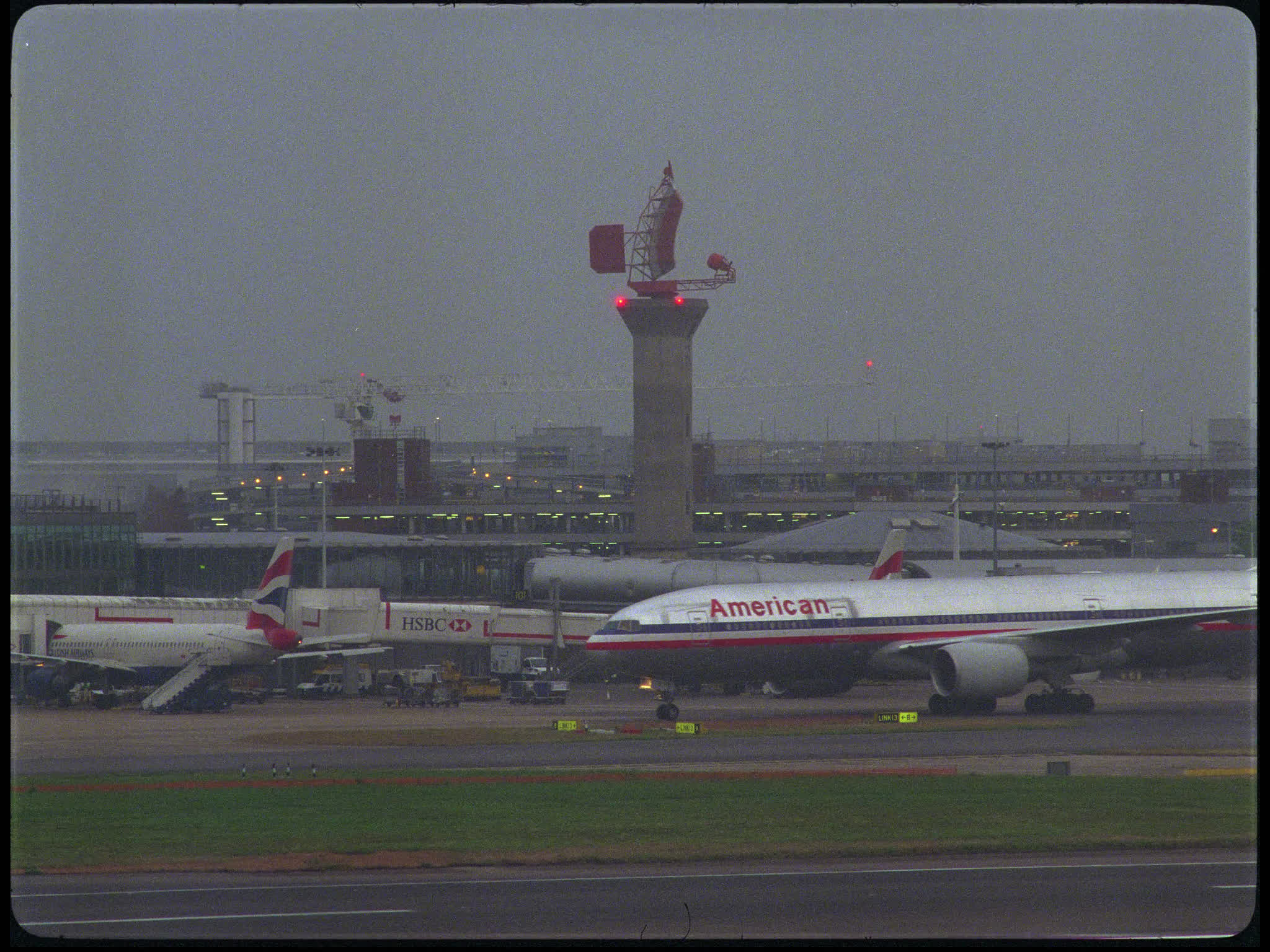 American Airlines Boeing 777 Taxiing