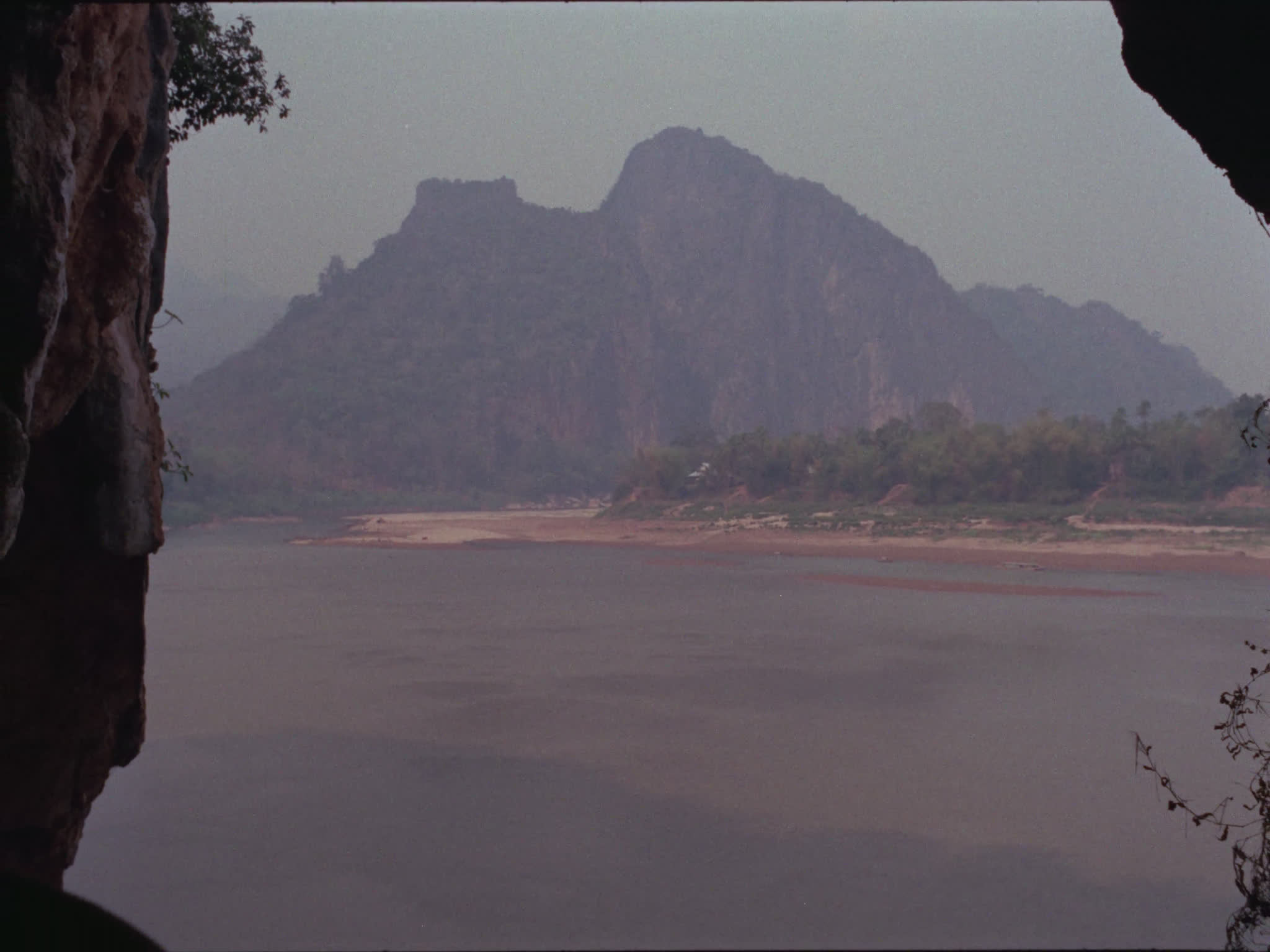 Pak Ou Caves