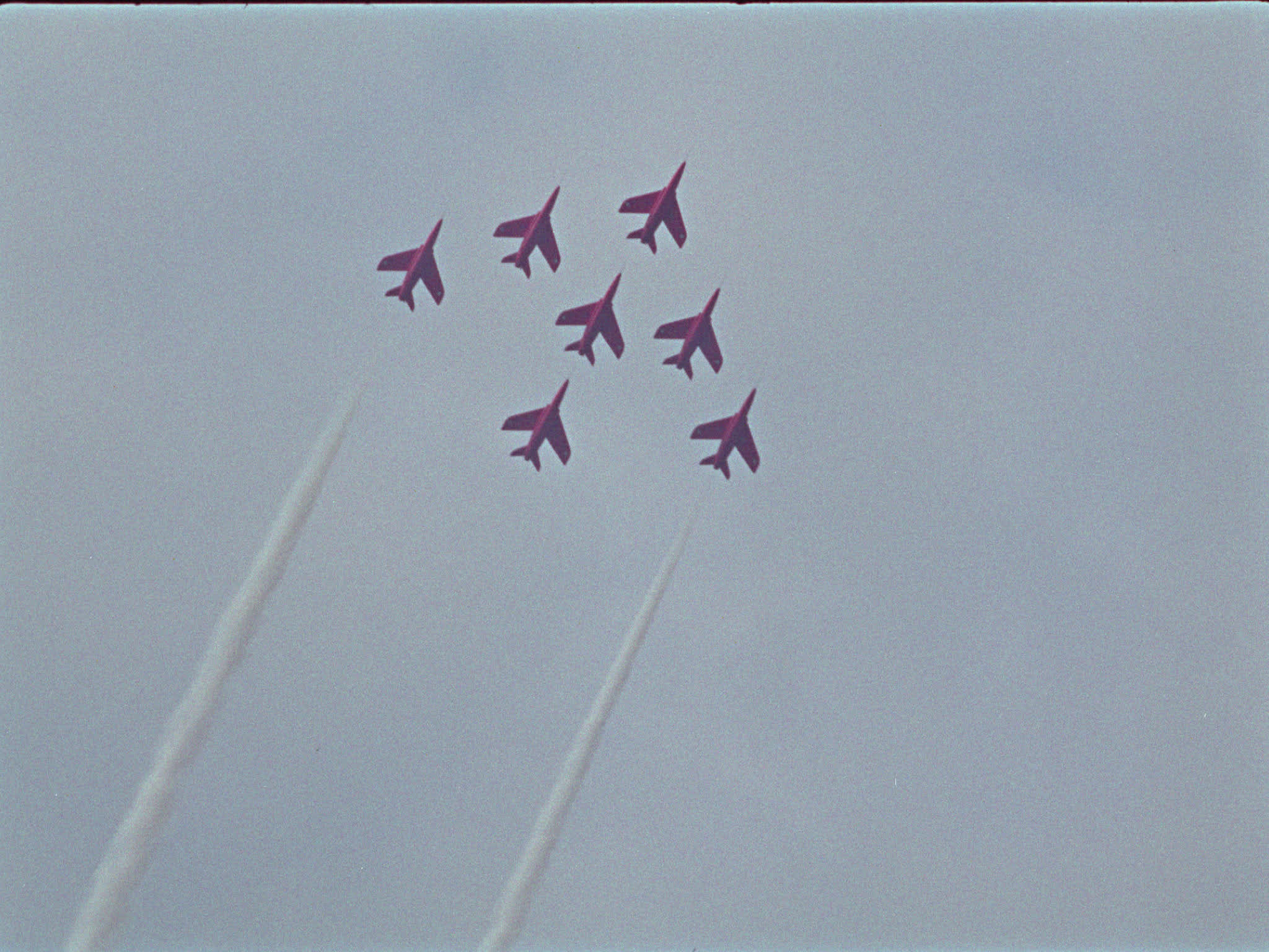 Red Arrows Fly in Formation