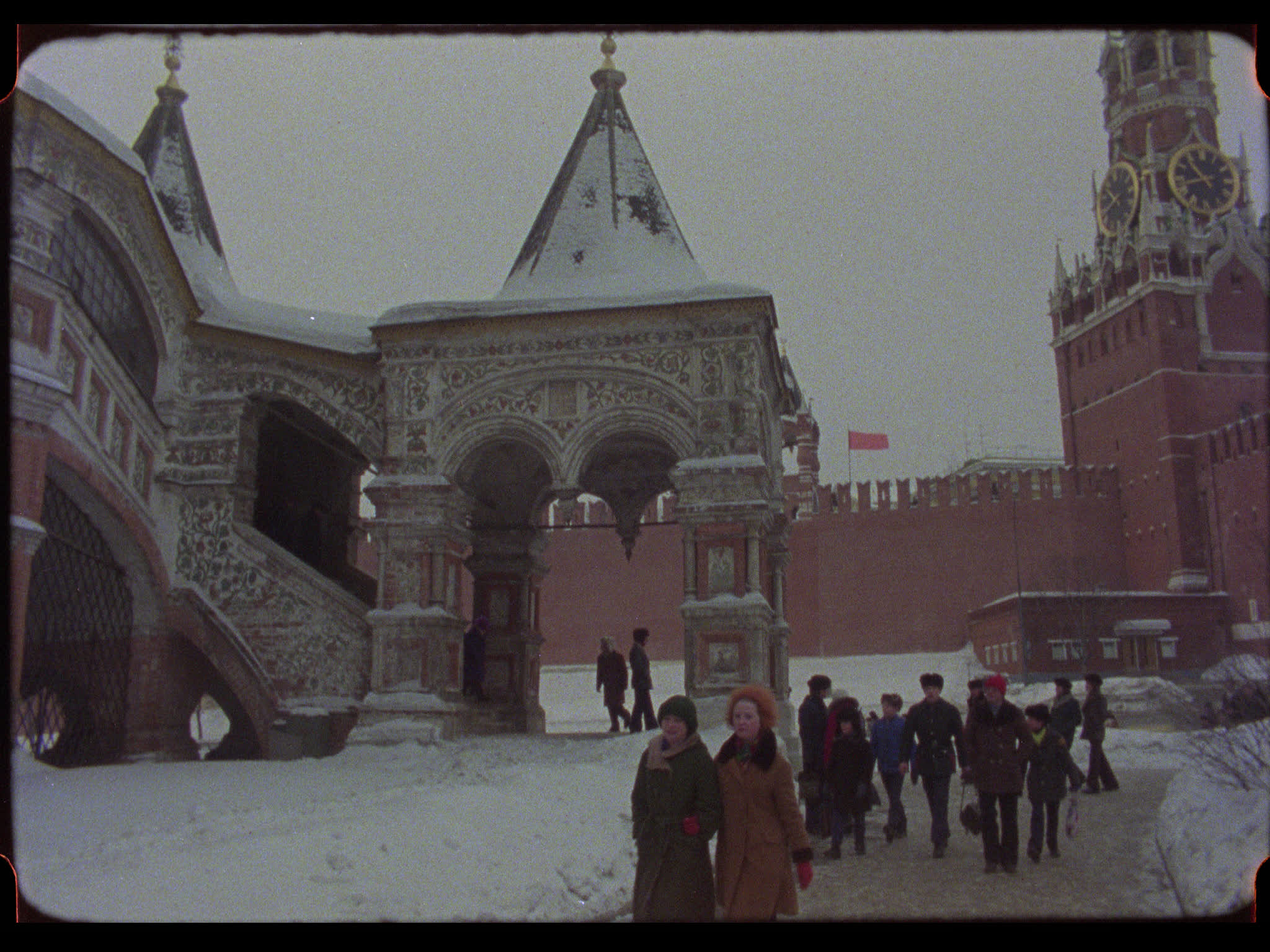 Pedestrians by Troitskaya Tower