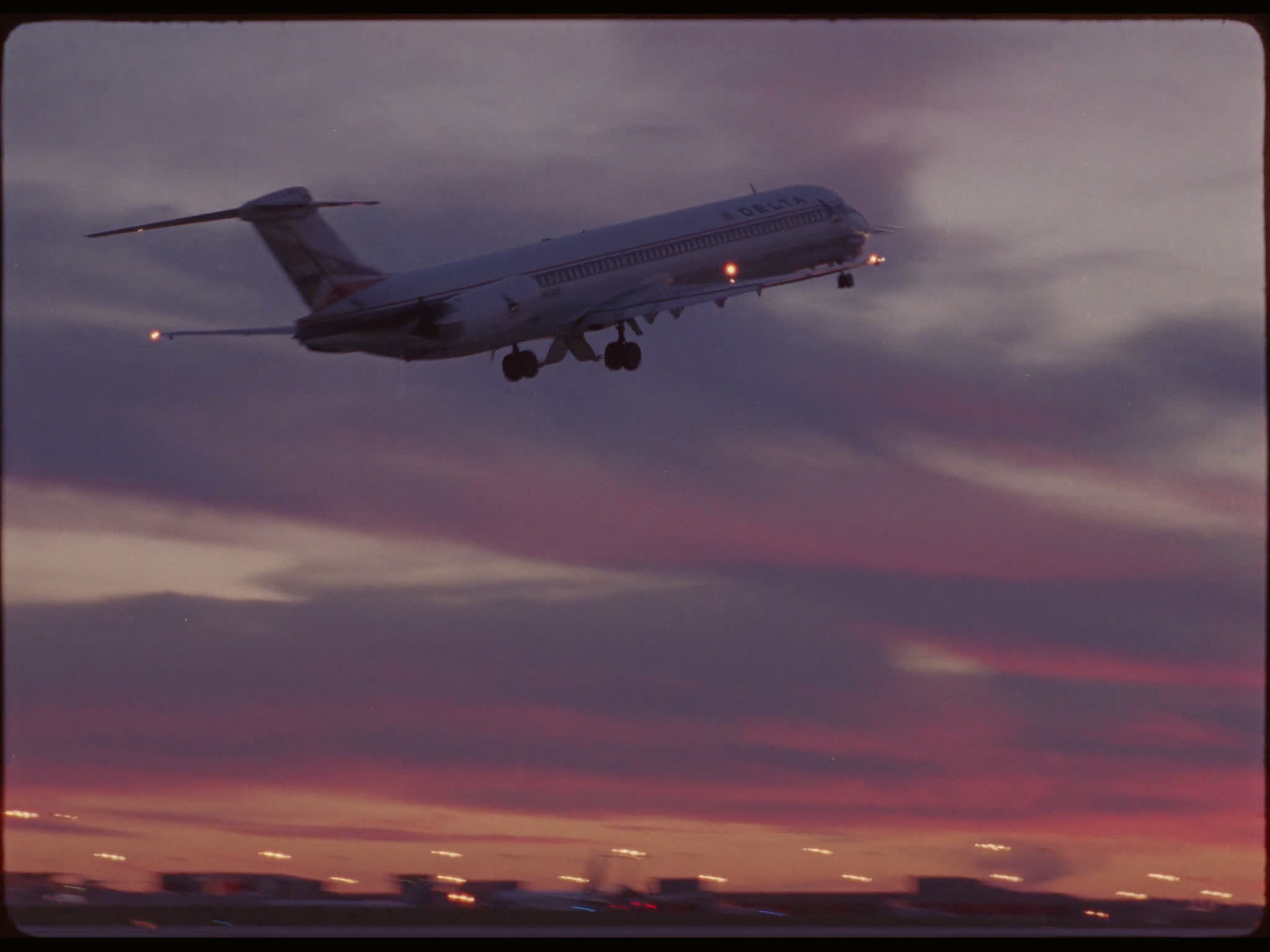 Delta DC9 Take Off