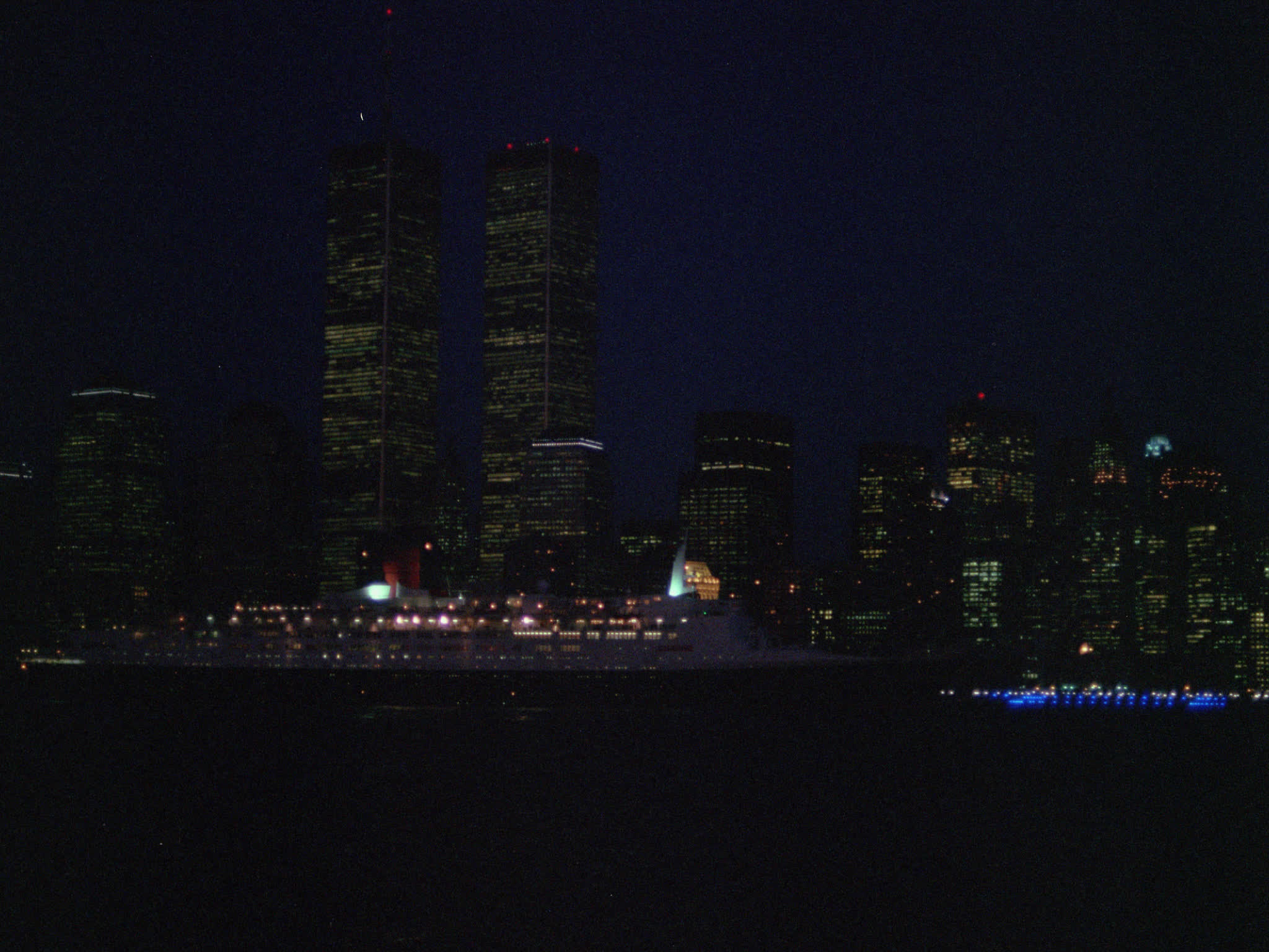 QE2 Sailing at Night