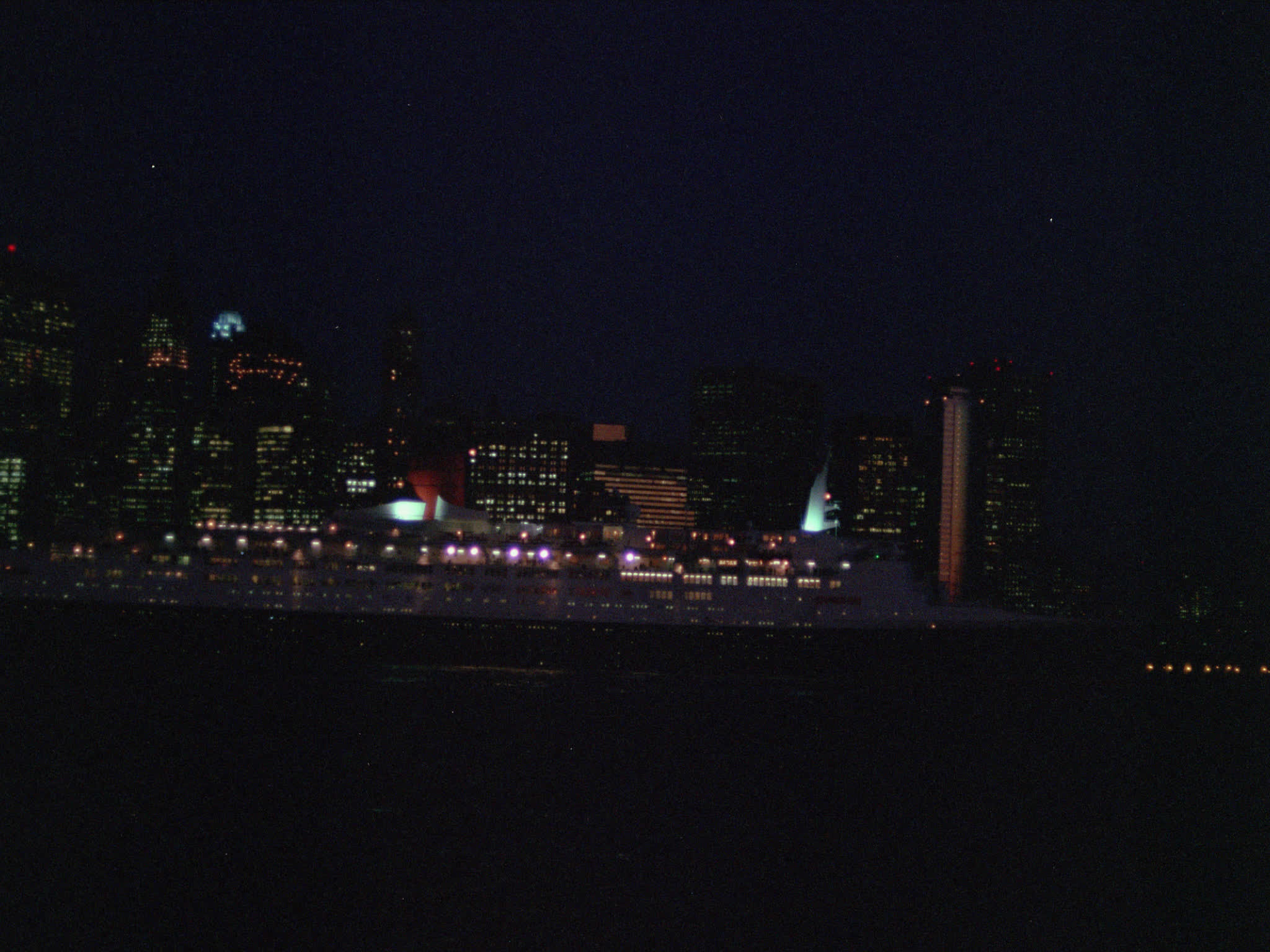 QE2 Sailing at Night