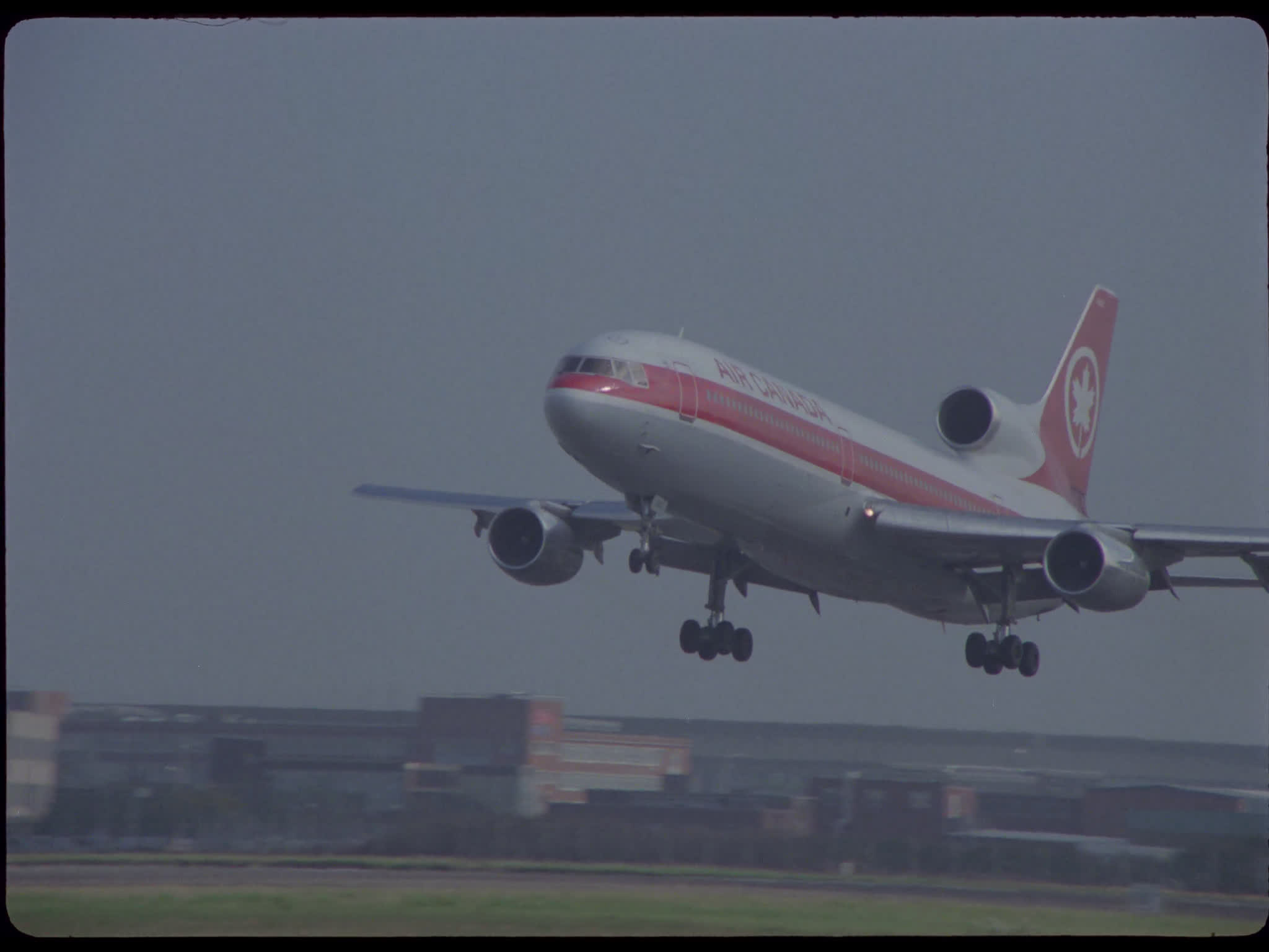 Air Canada Tristar Lands