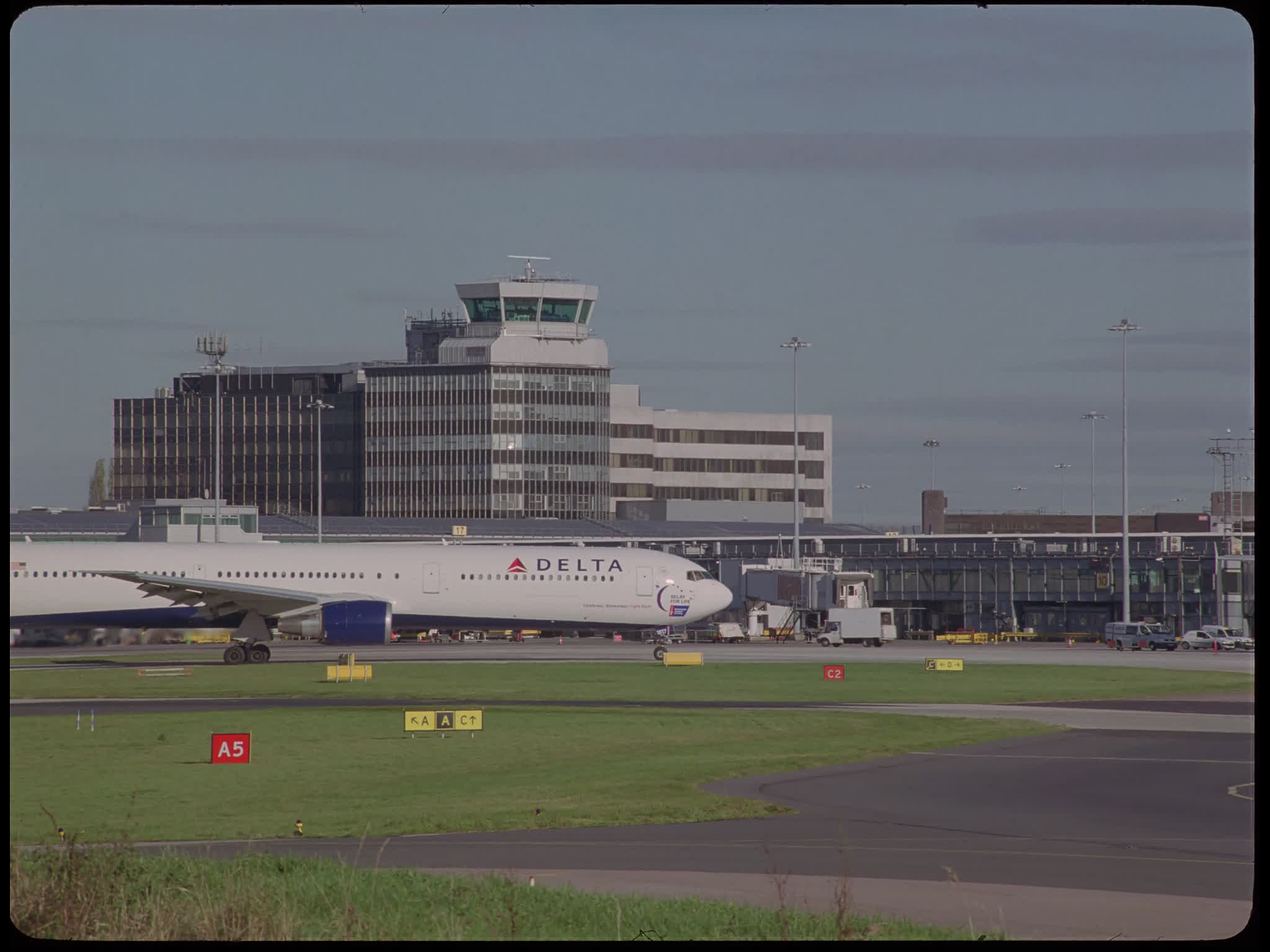 Delta Boeing 767 Taxiing