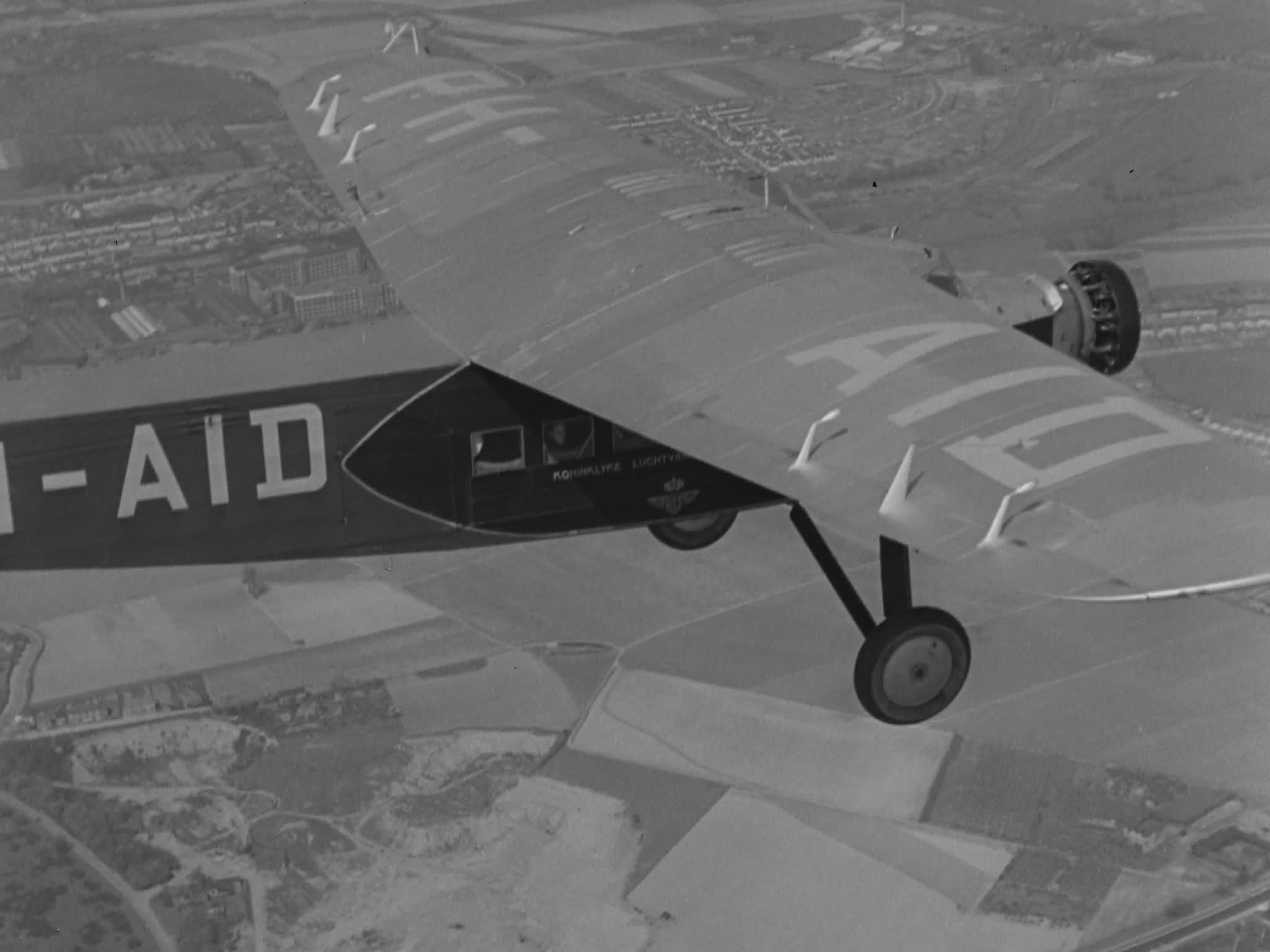 Fokker FVII Air to Air 1934
