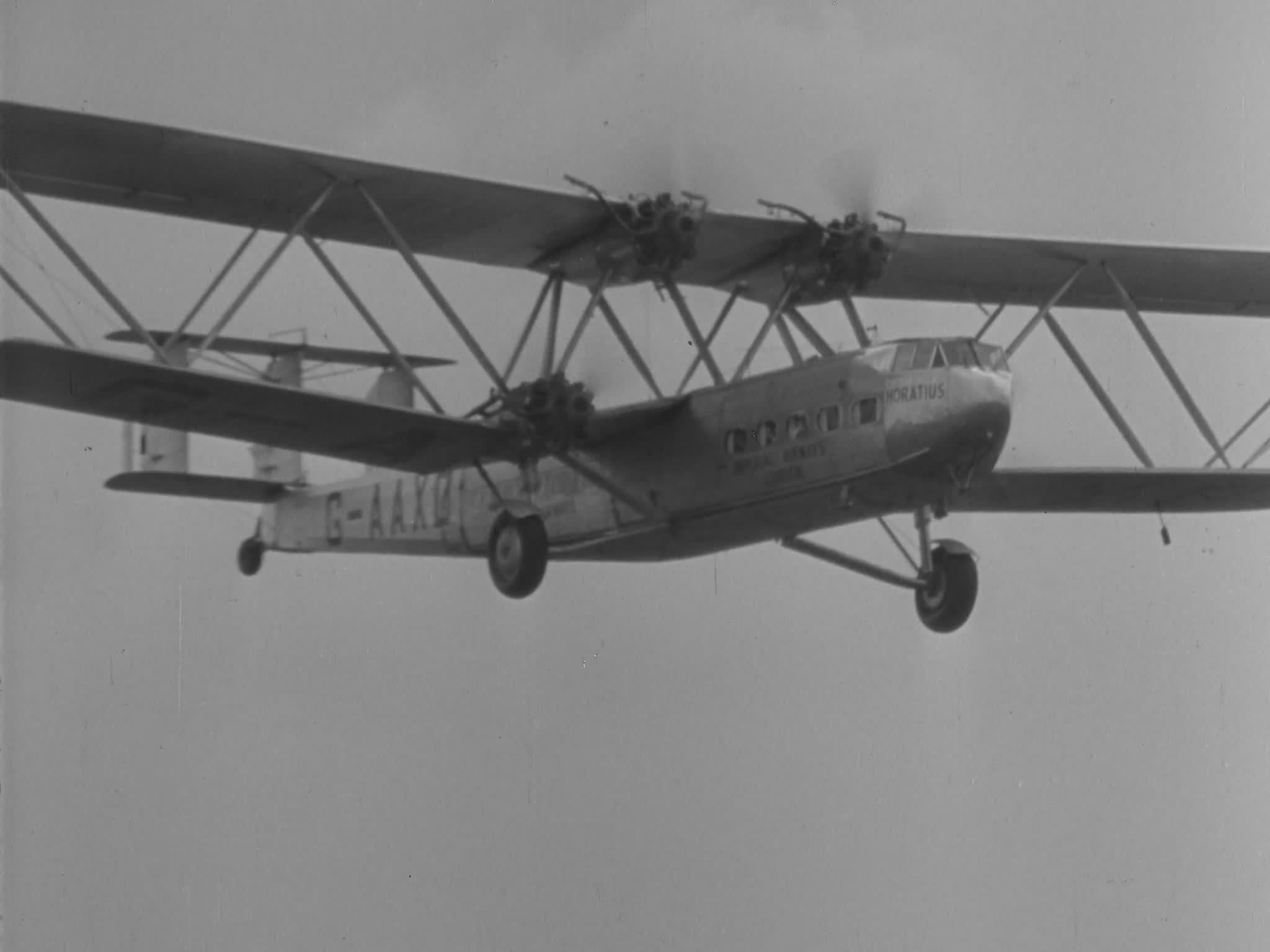 Horatius Airliner Landing Approach 1934