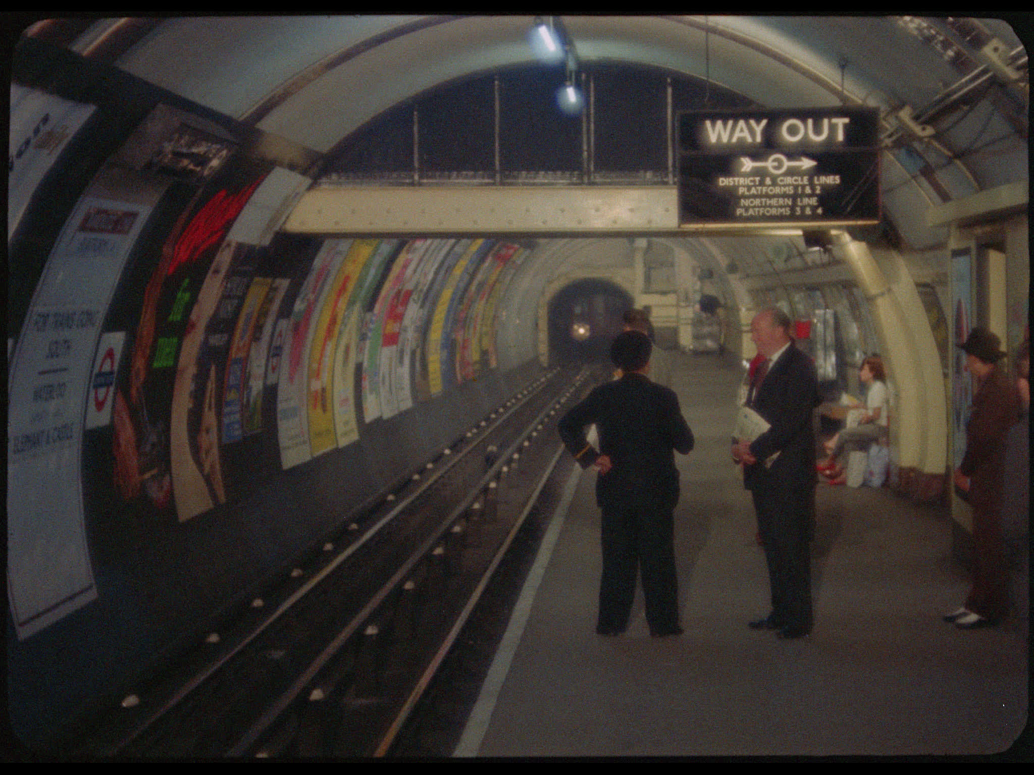 Passengers waiting for Train at Charing Cross underground