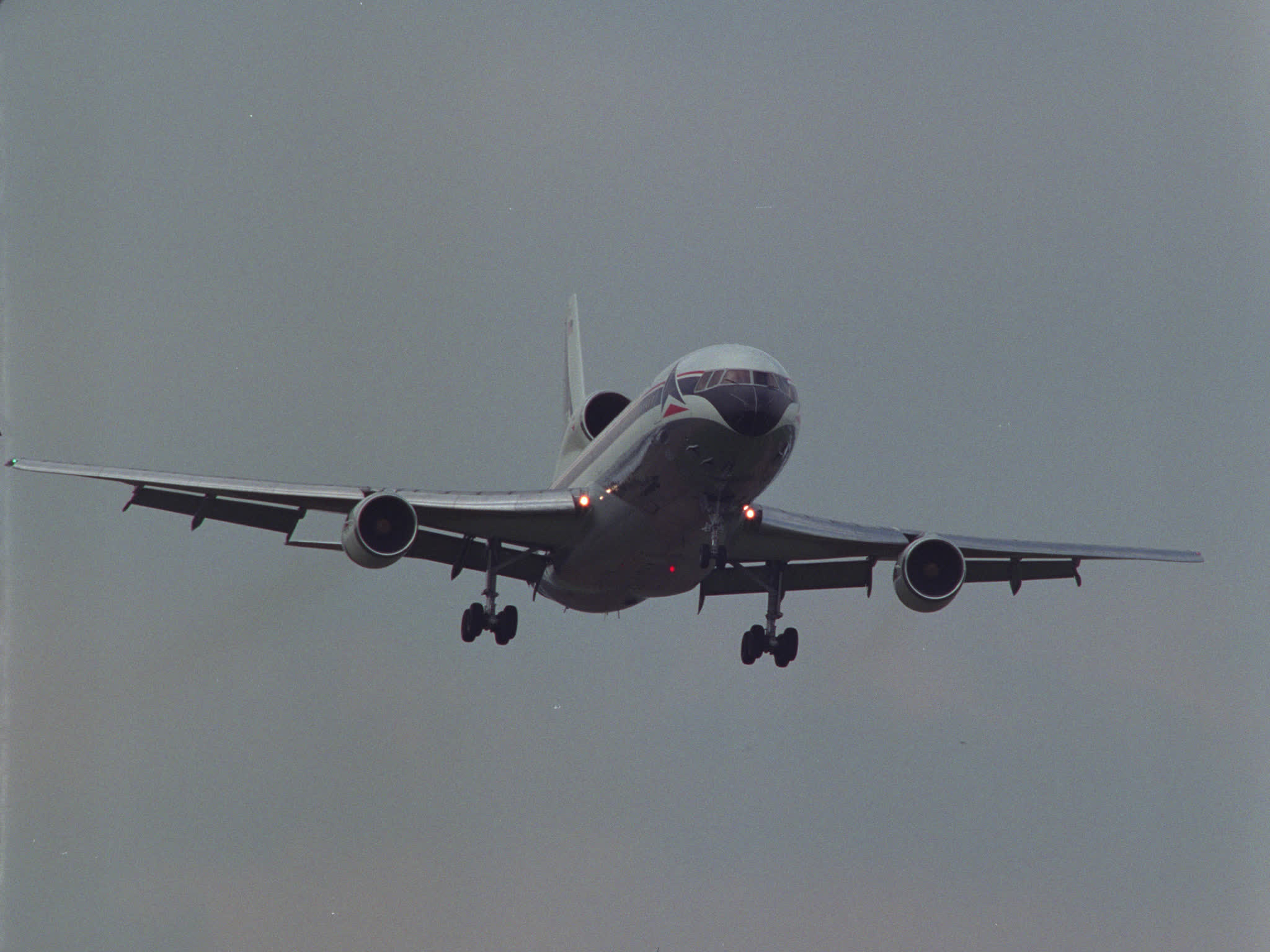 Delta Tristar L-1011 Lands