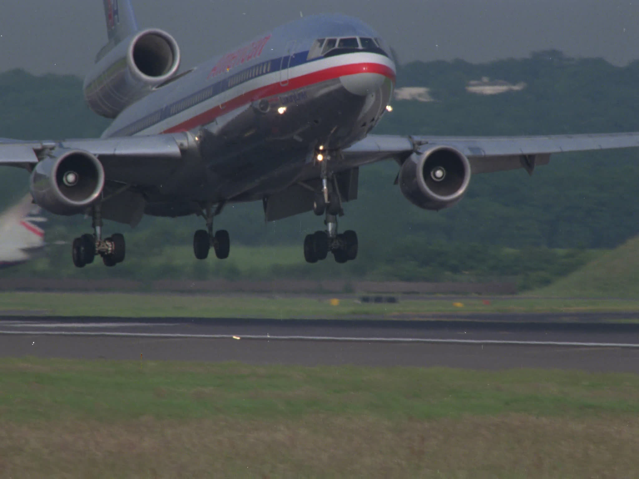 American Airlines DC10