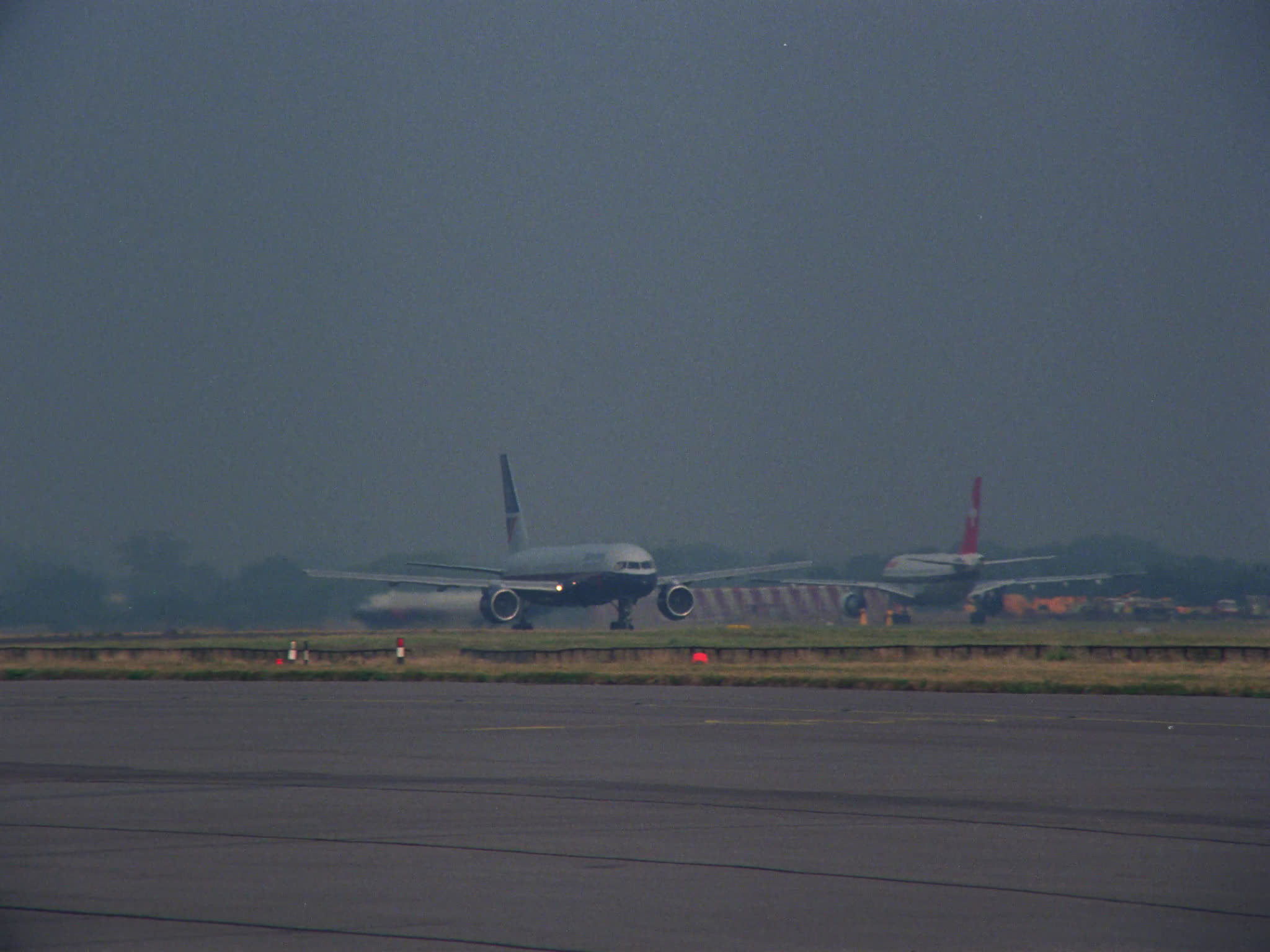 British Airways Boeing 757 Takes Off