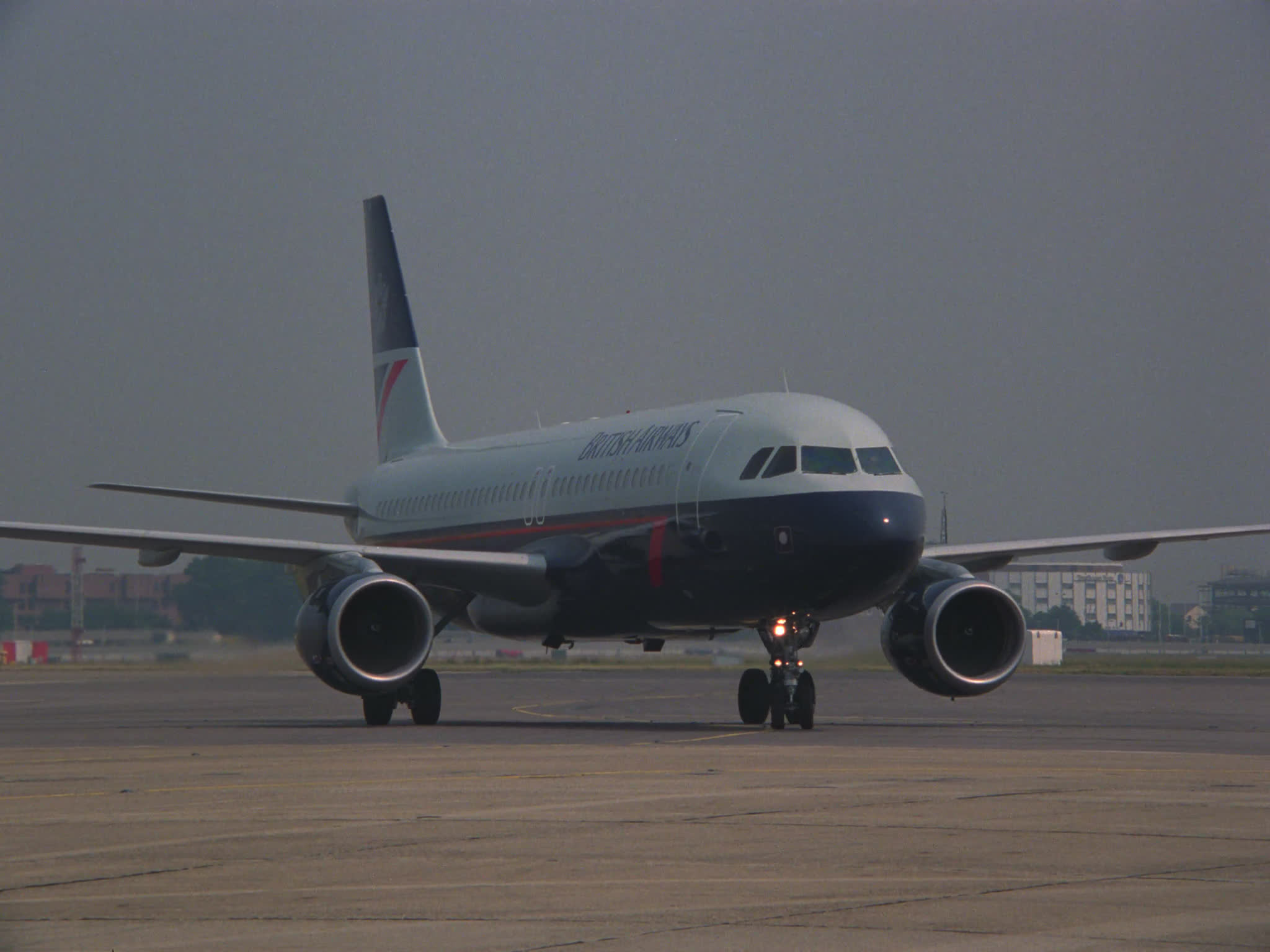 British Airways Airbus A320 Taxis