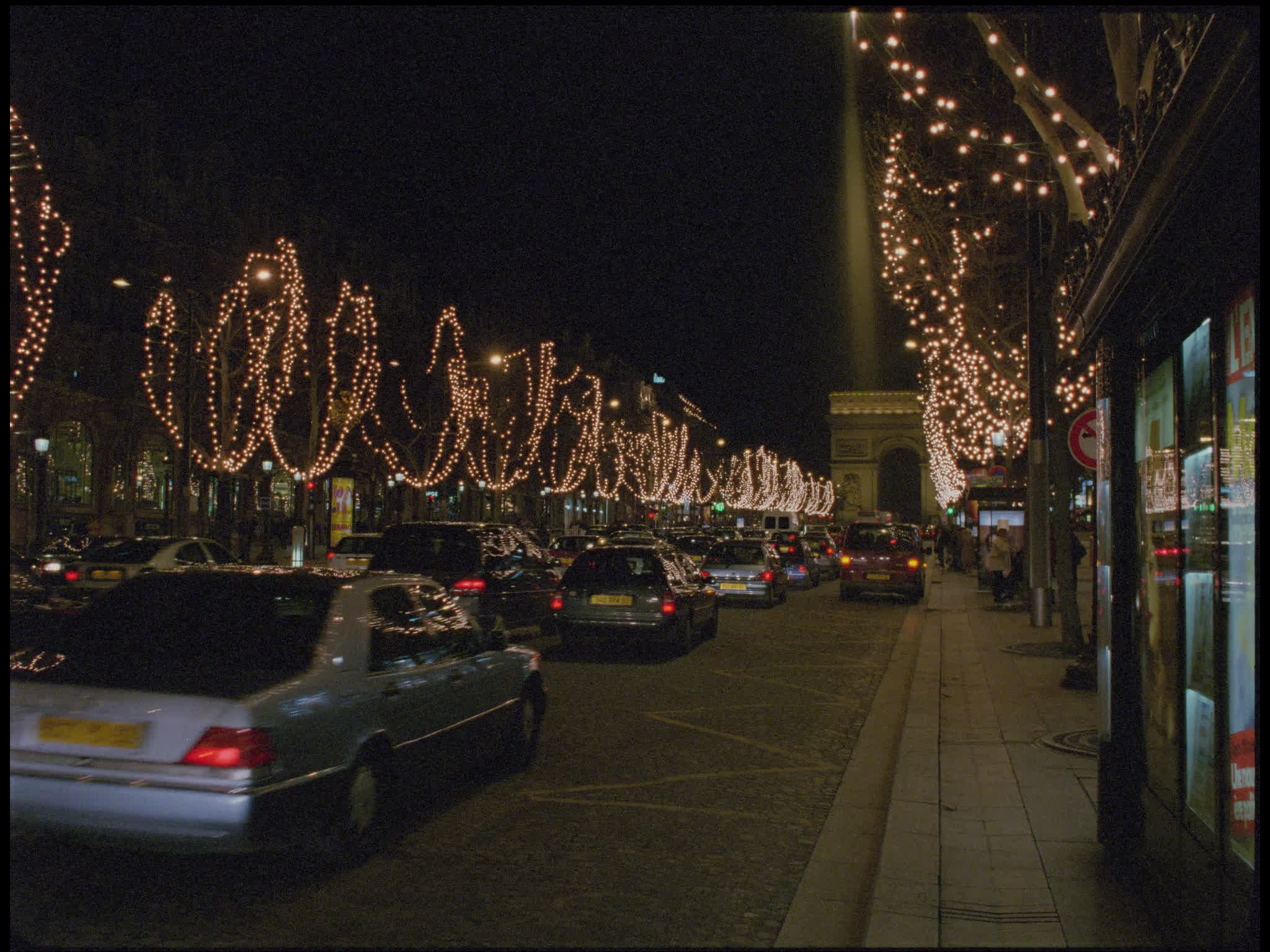 Traffic on Champs-Élysée