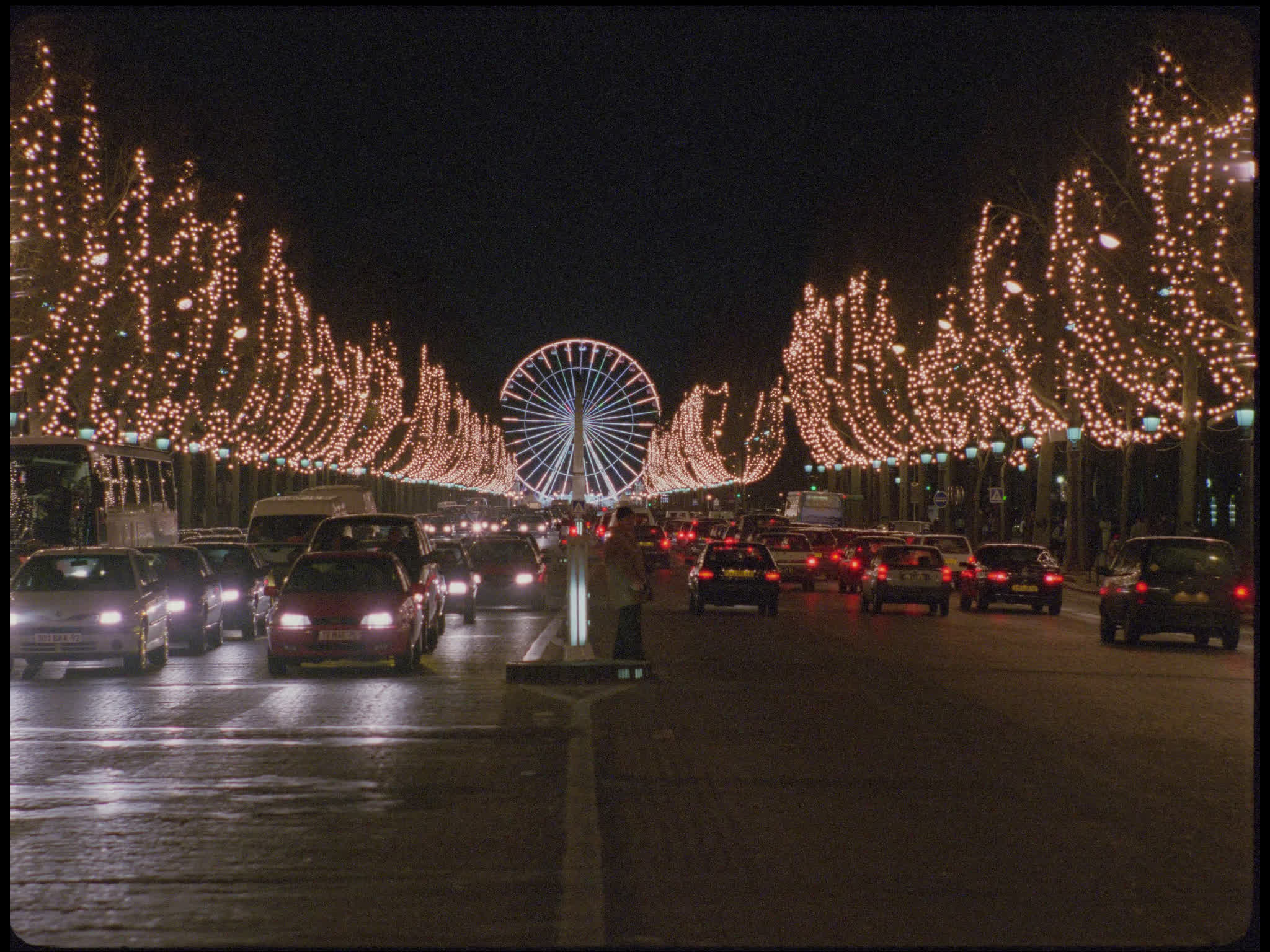 Champs Elysees towards Ferris Wheel