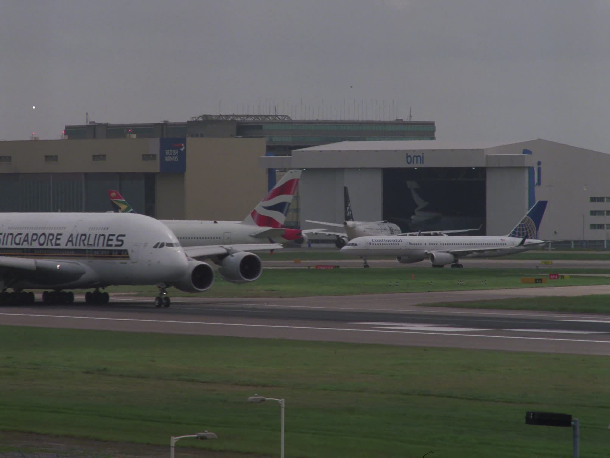 Singapore Airbus A380 on Take Off Run