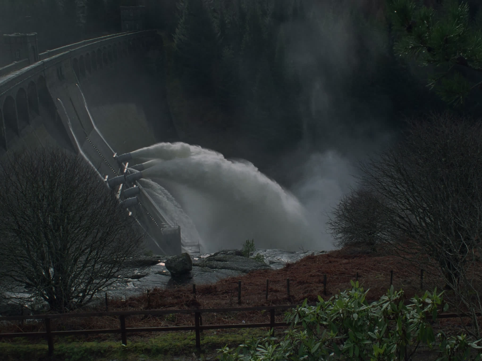 Wall of Laggan Dam