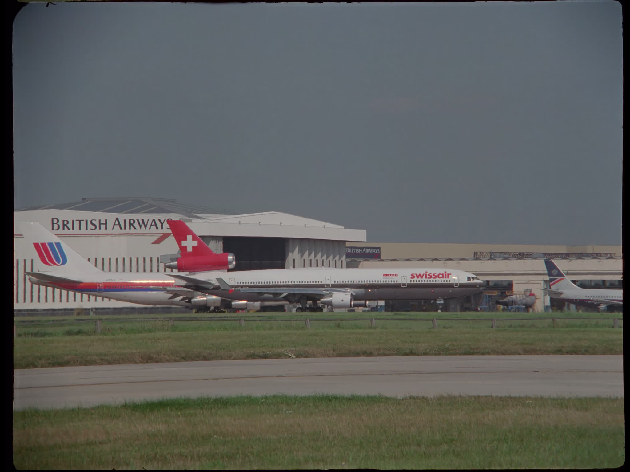 Swissair MD11 Taxi