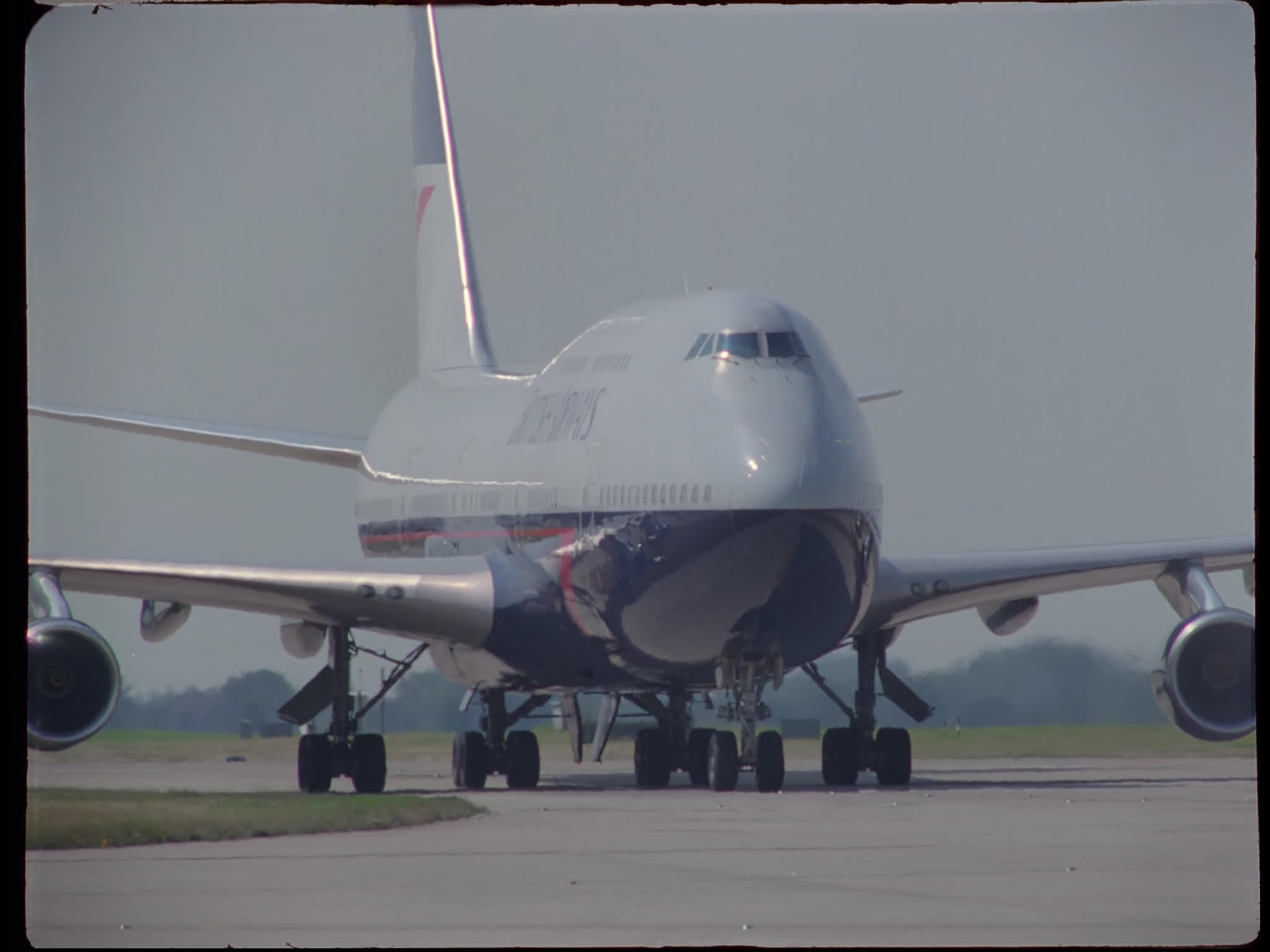 British Airways 747 Taxiing