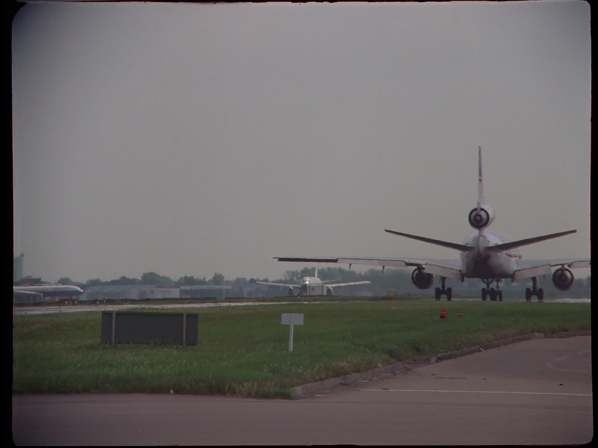 BA Airbus A320 Take Off