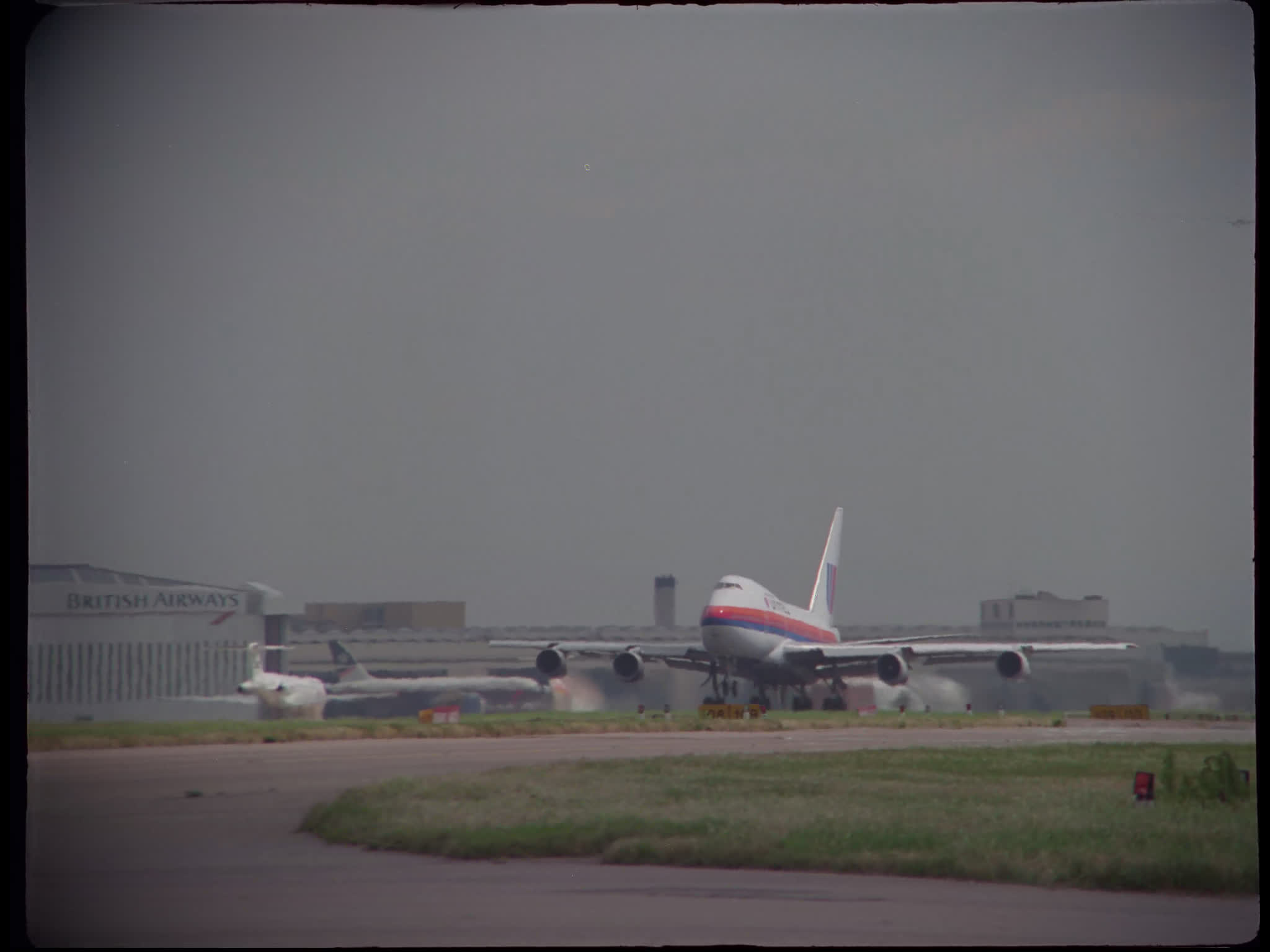 United Boeing 747 Take Off