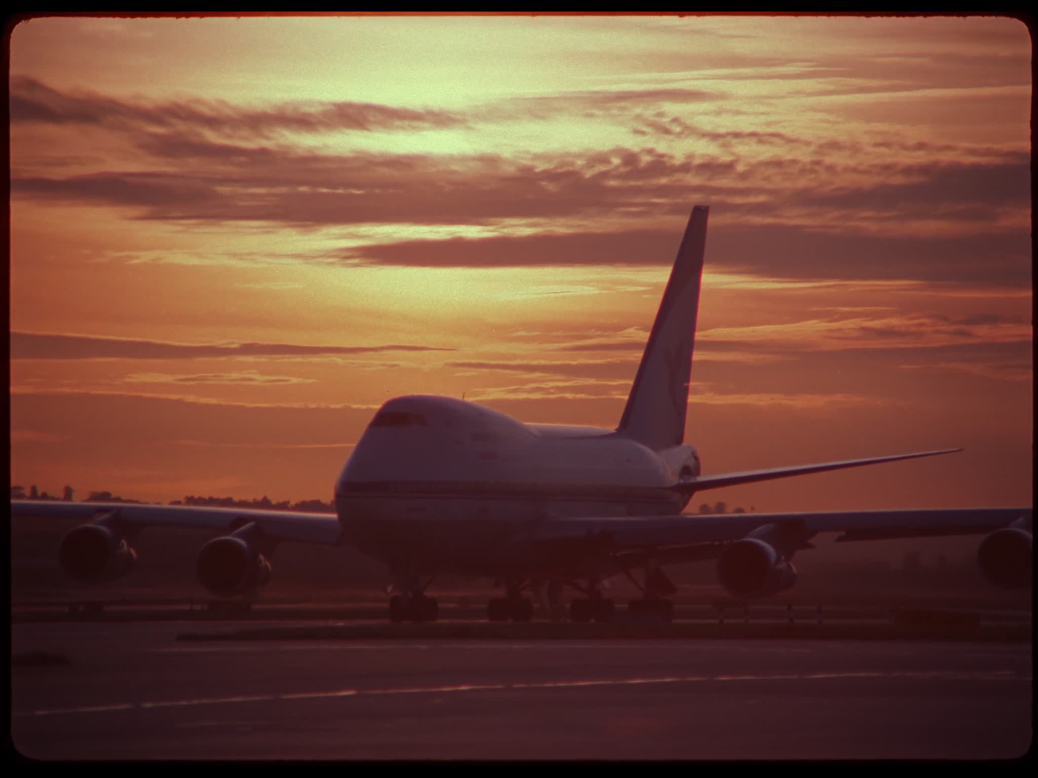 Iran Air Boeing 747 Taxiing