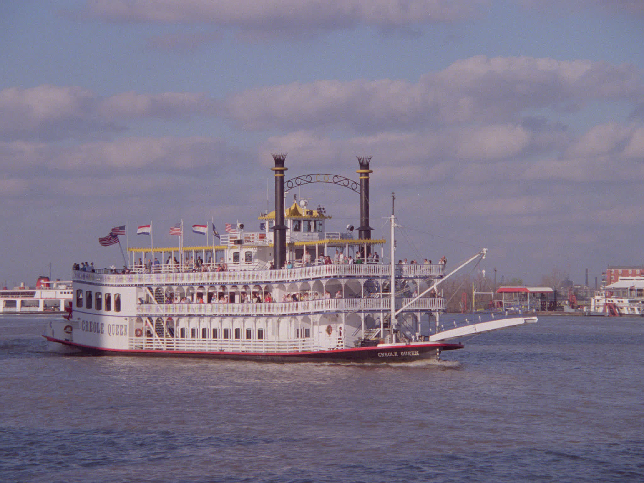 Creole Queen Paddlewheeler on the Mississippi River