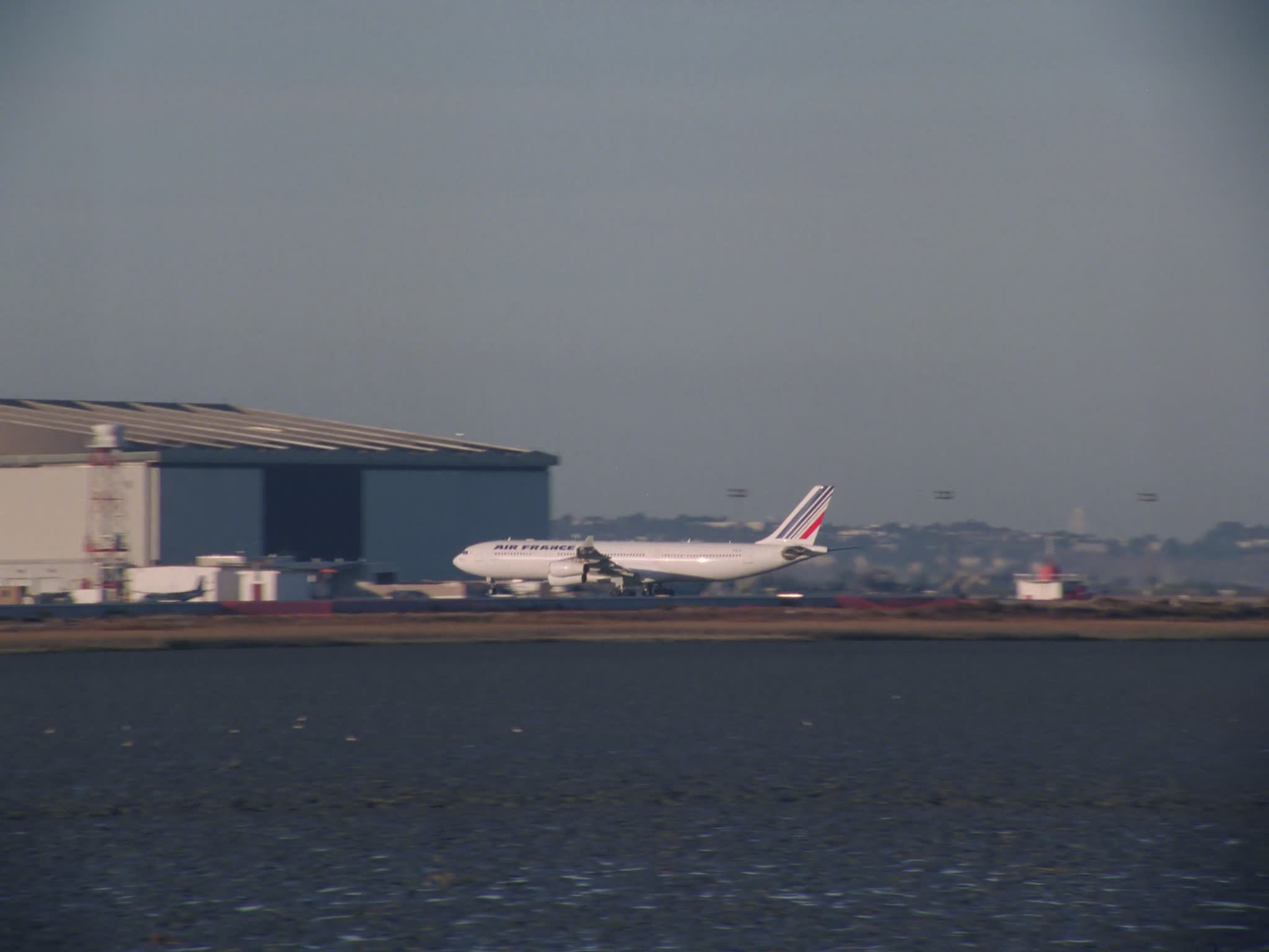 Air France; International Airport 