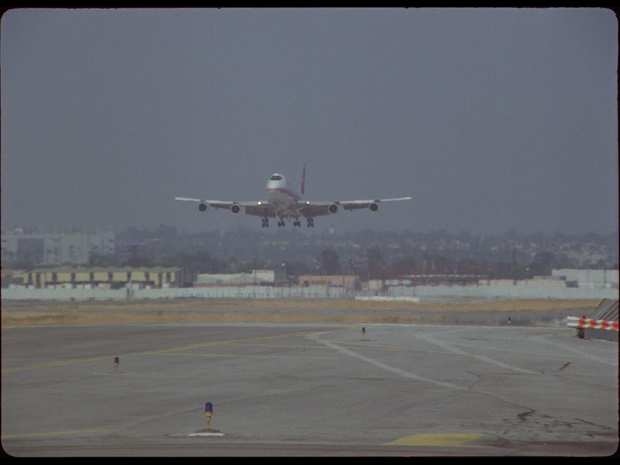 TWA Boeing 747 Landing at LAX