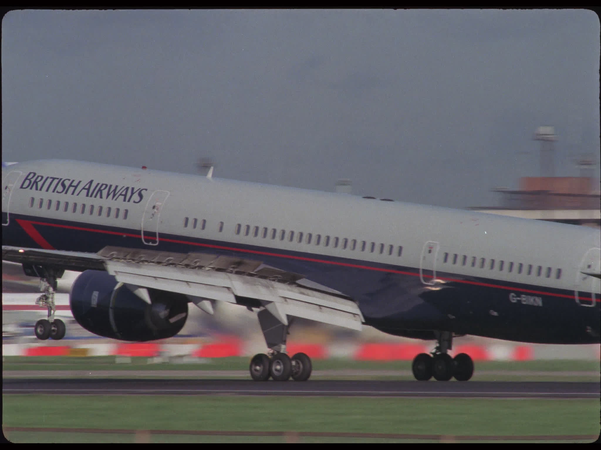 British Airways Boeing 757 Landing