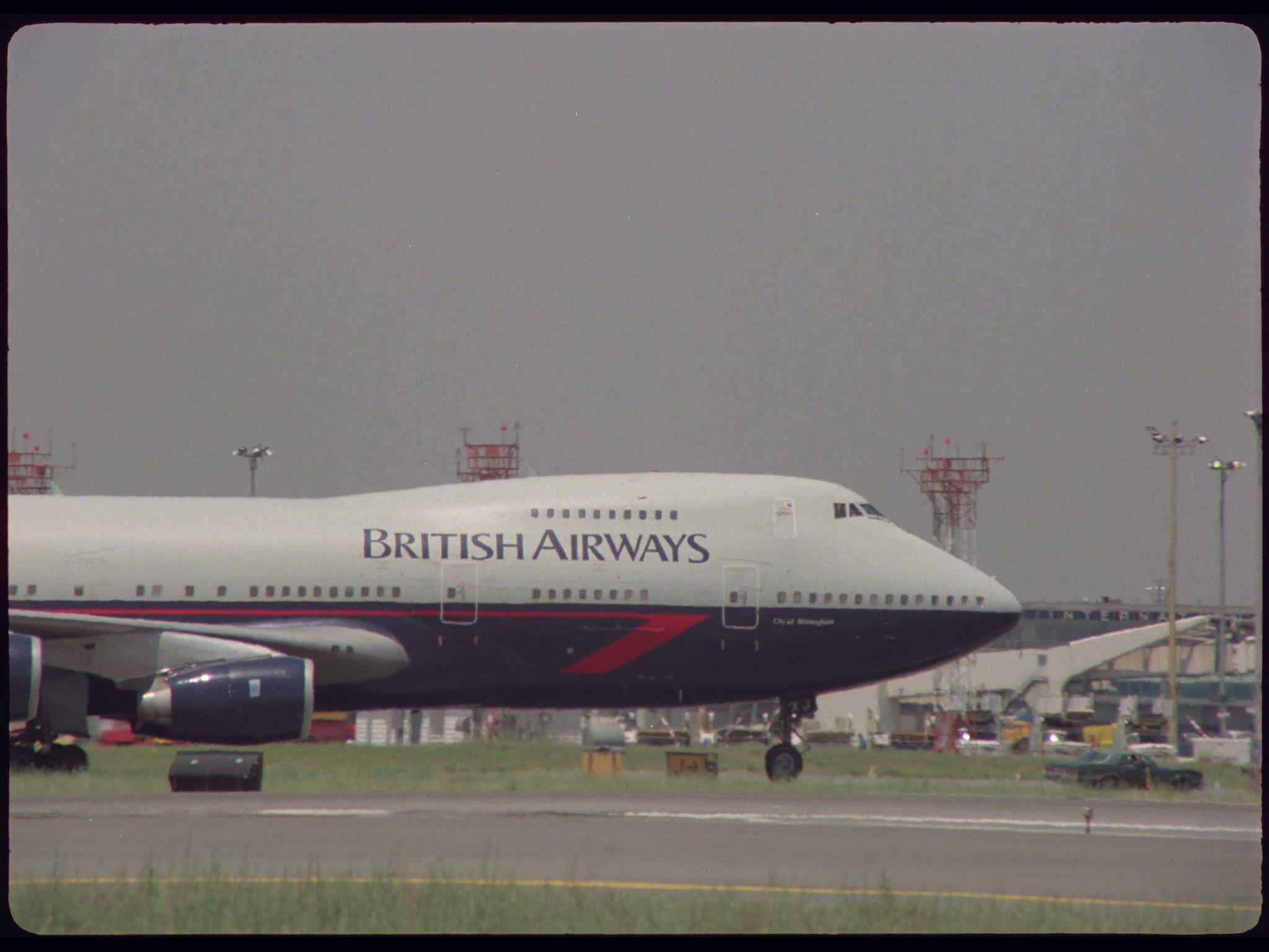 British Airways Boeing 747 Taxis