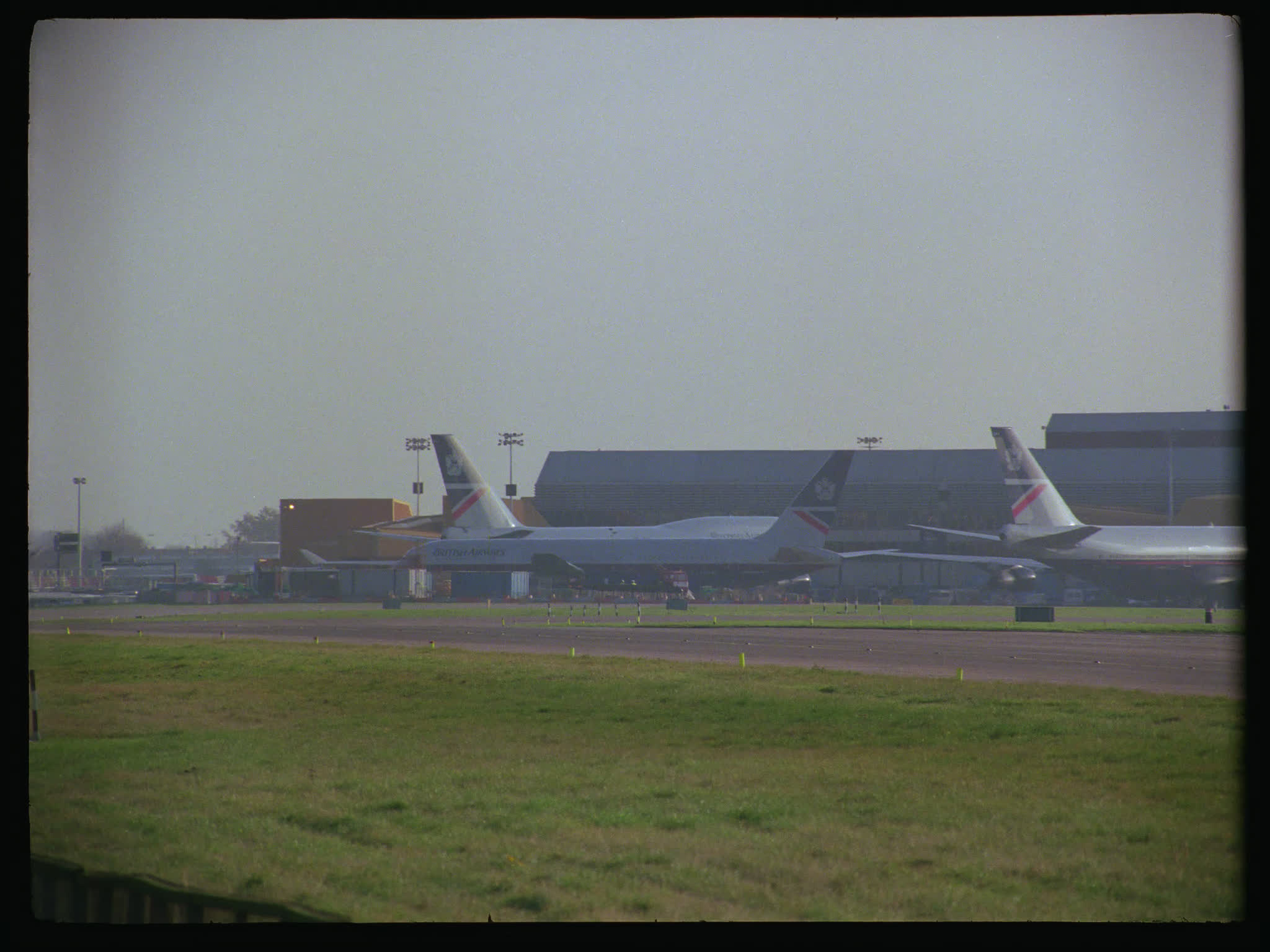British Airways Boeing 777 Taxiing