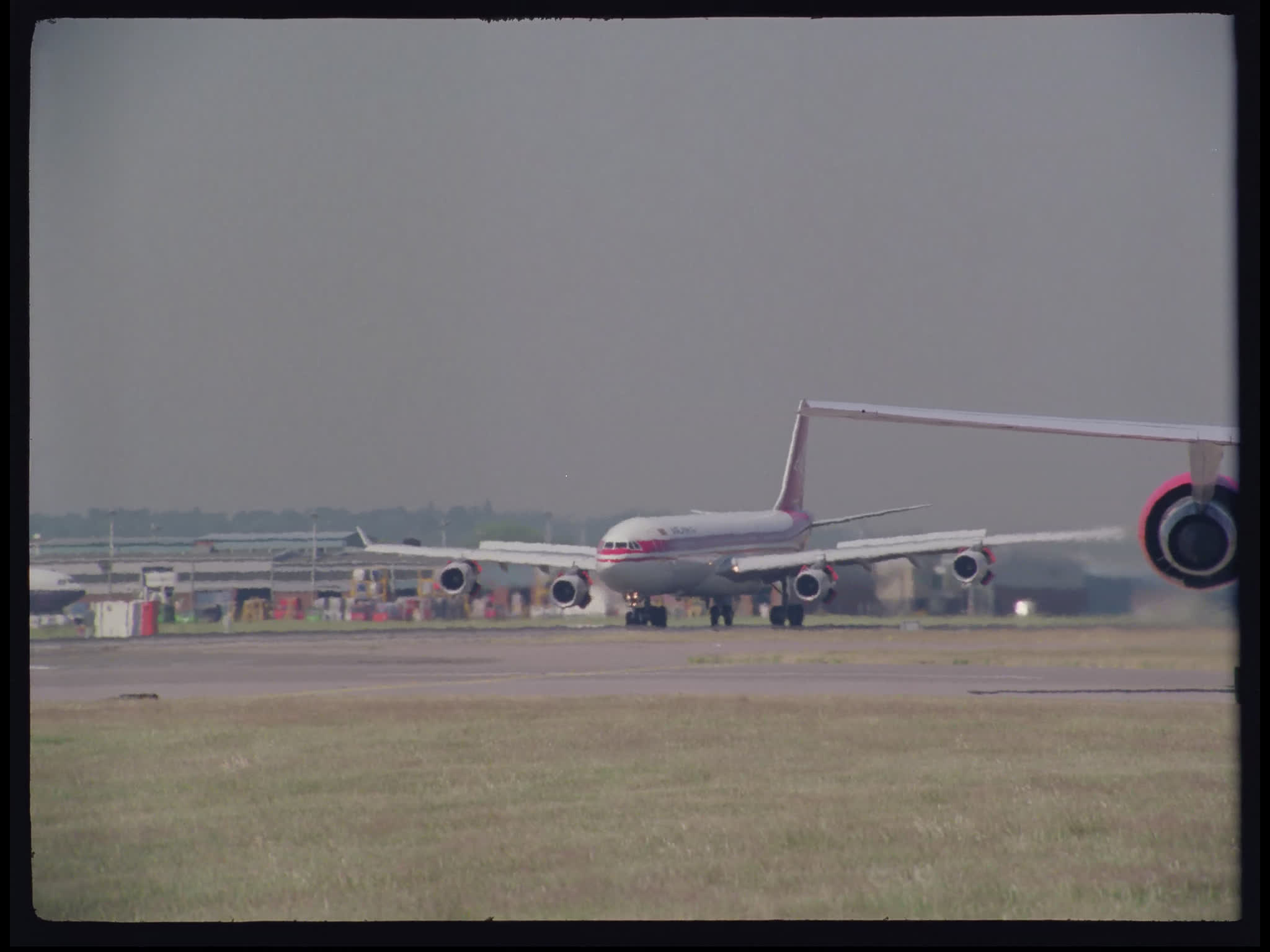 AirLanka A340 Airbus Taxiing