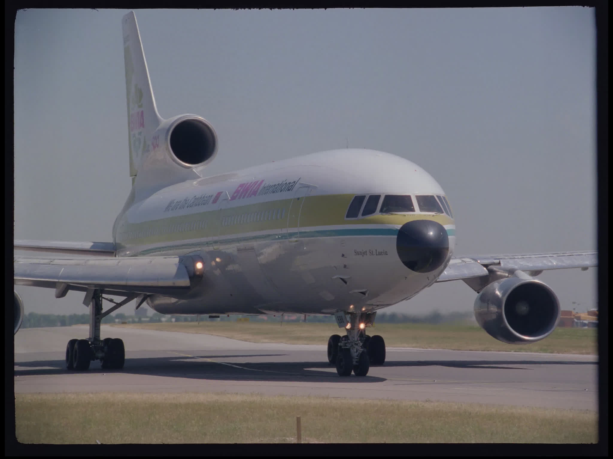 BWIA Tri Star 500 Turning
