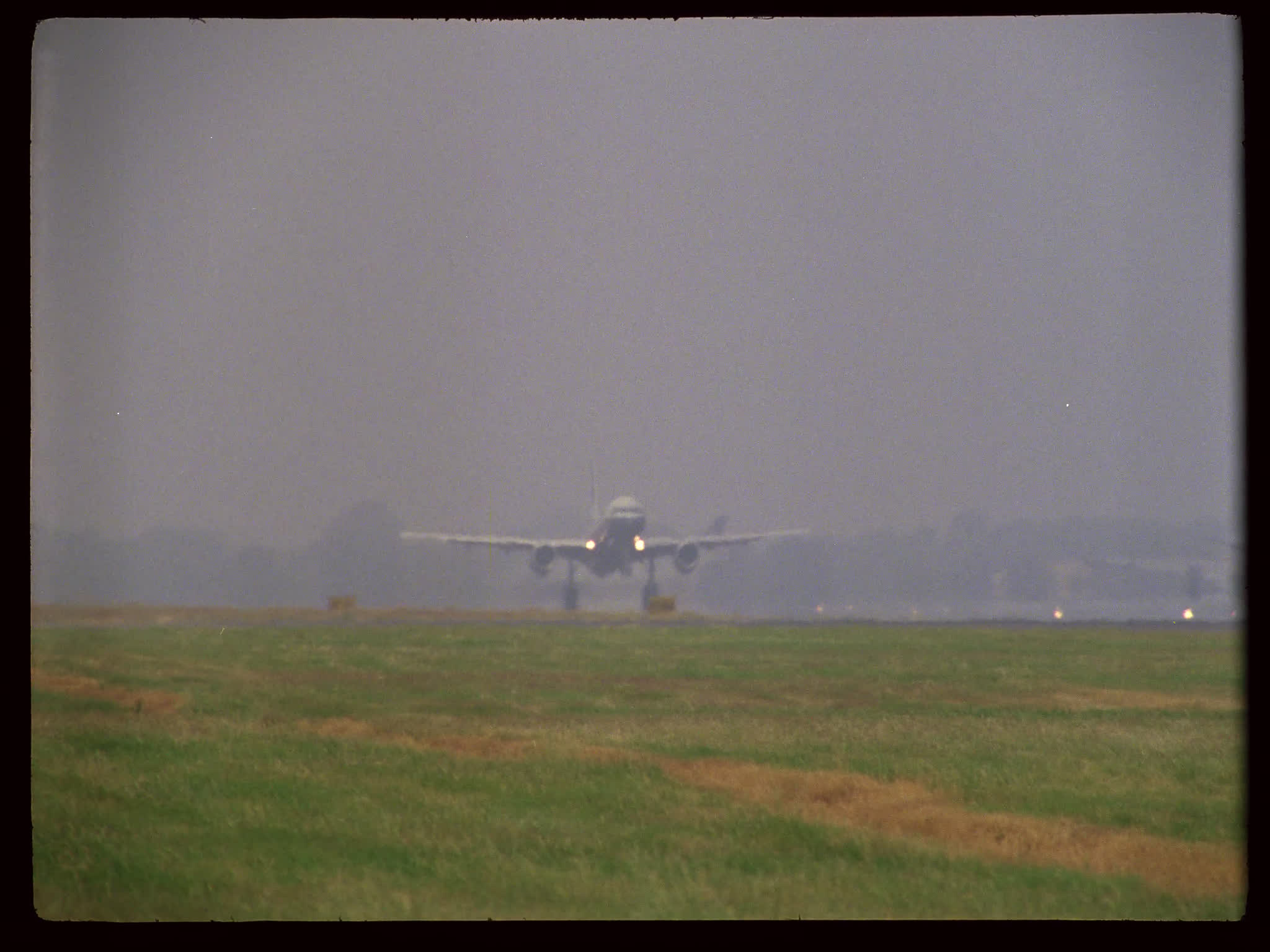 British Airways Boeing 767 Take Off