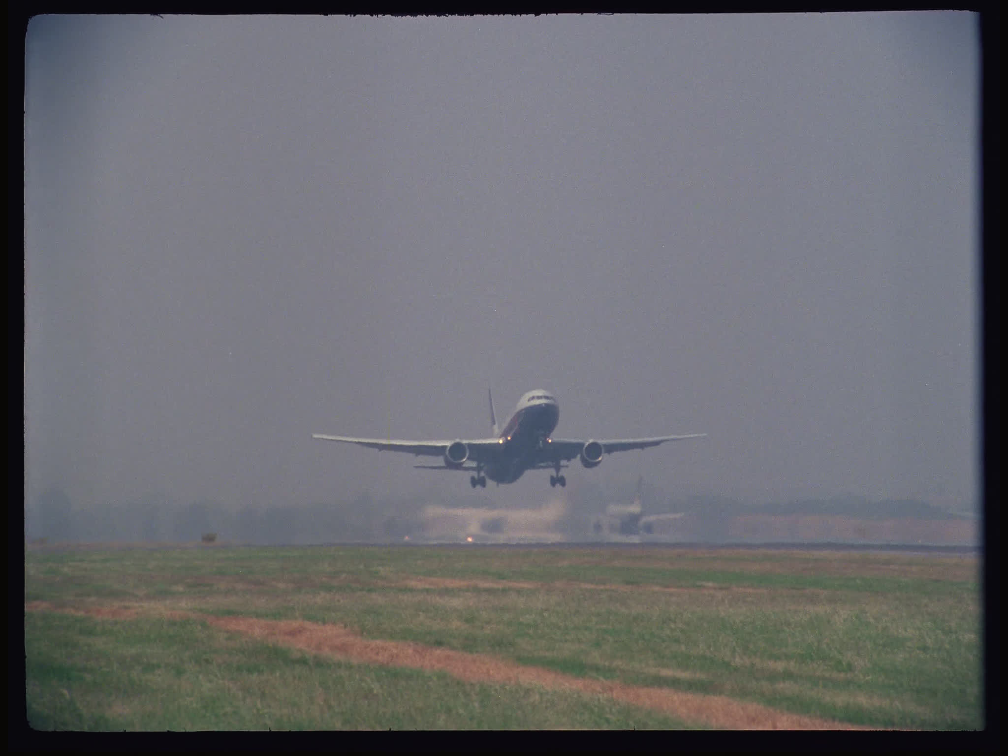 British Airways Boeing 767 Take Off