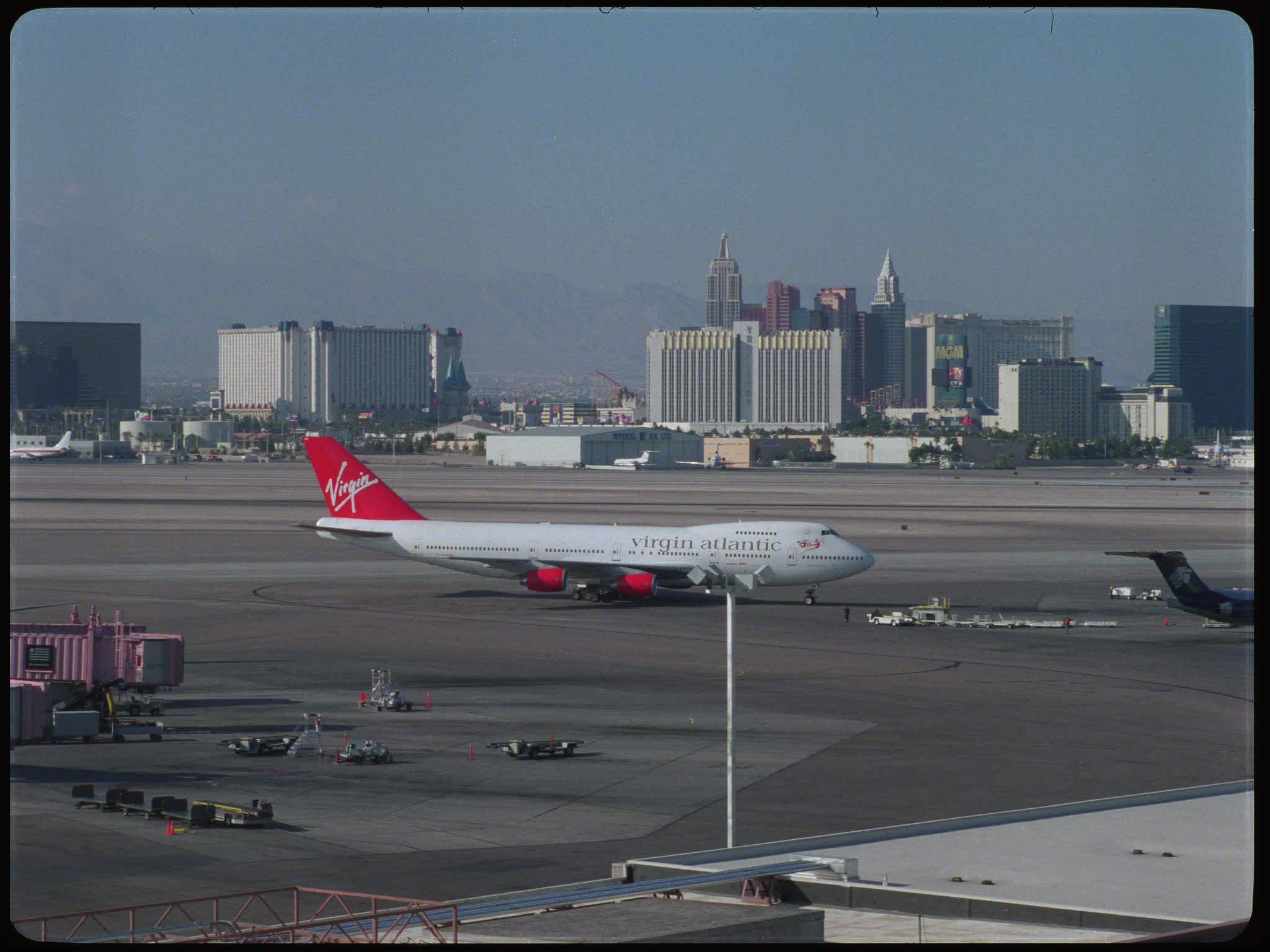 Virgin Boeing 747 Taxiing