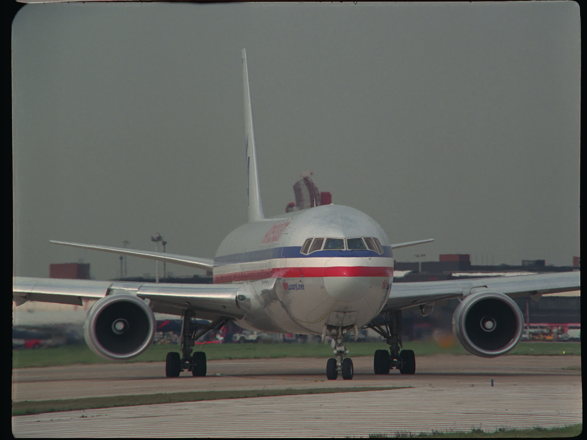 American Airlines Boeing 767 Taxiing