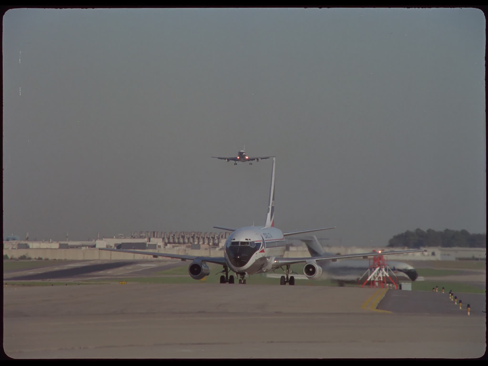 Delta Boeing 727 and 737