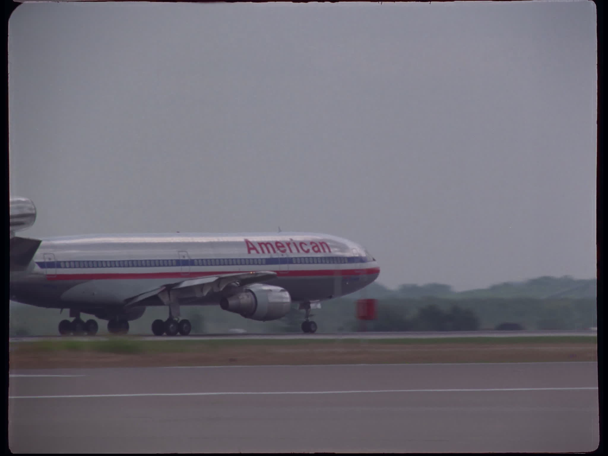 American DC10 and MD80