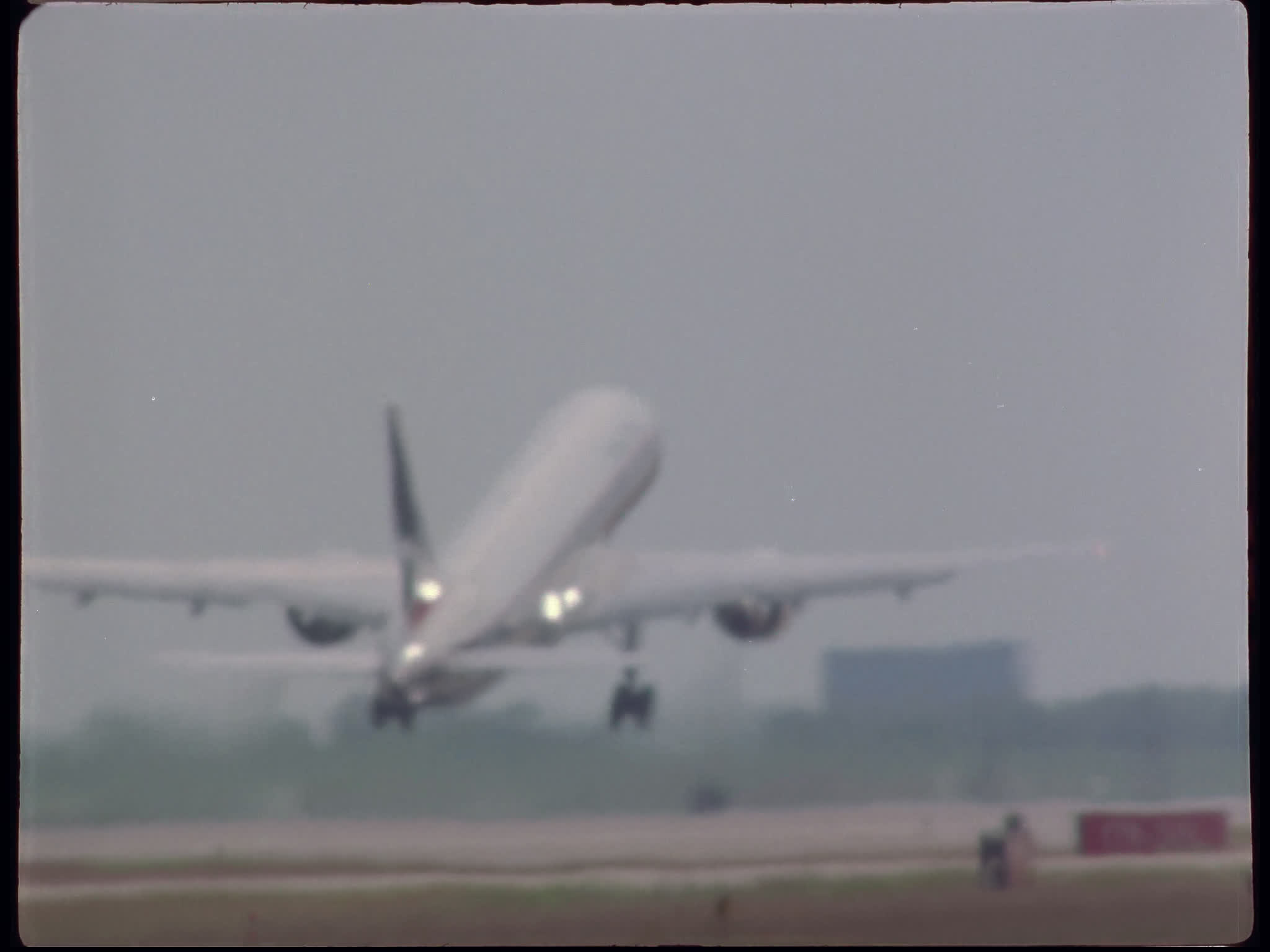 Delta Boeing 767 Take Off