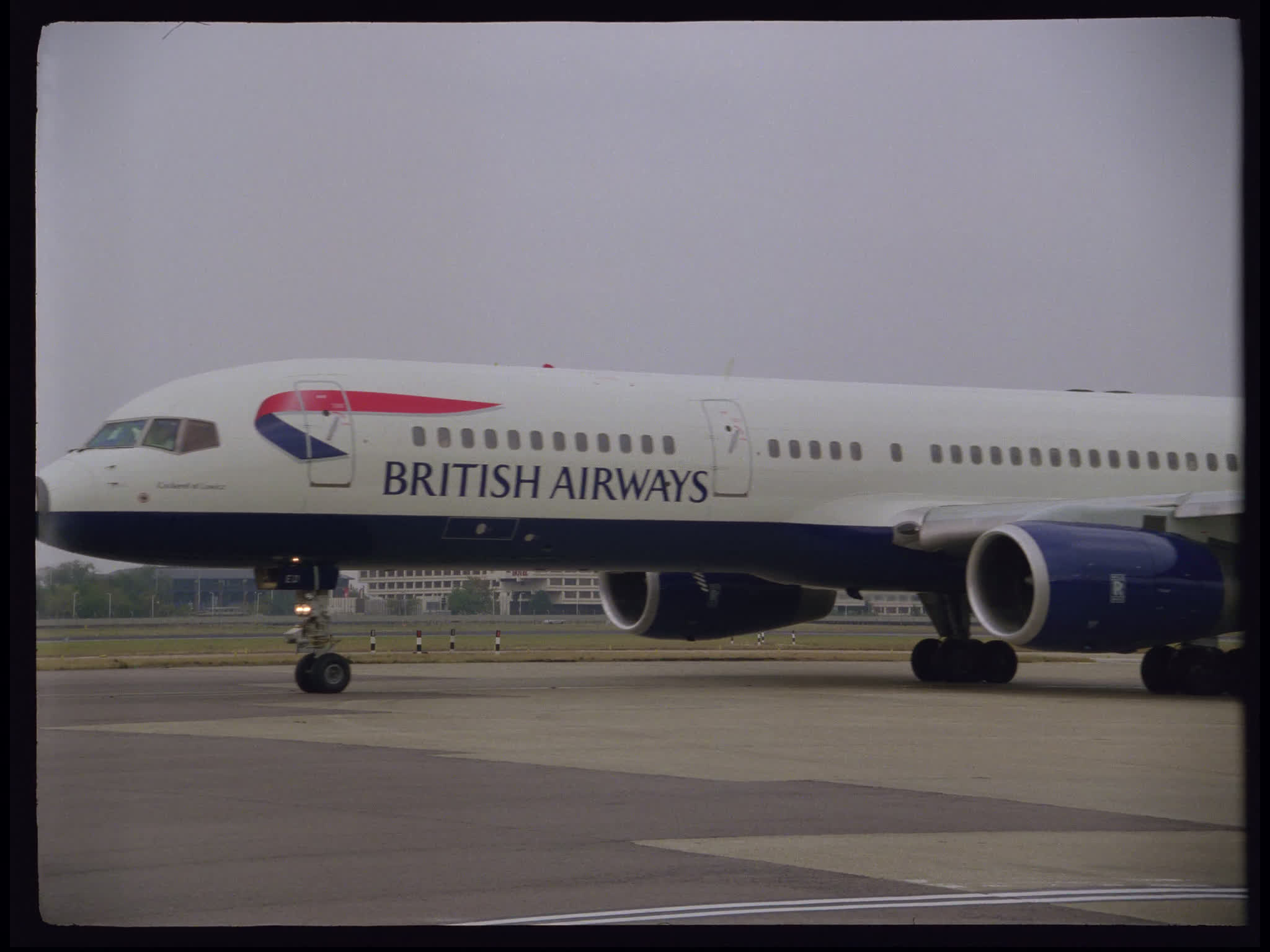 BA Boeing 757 Taxiing