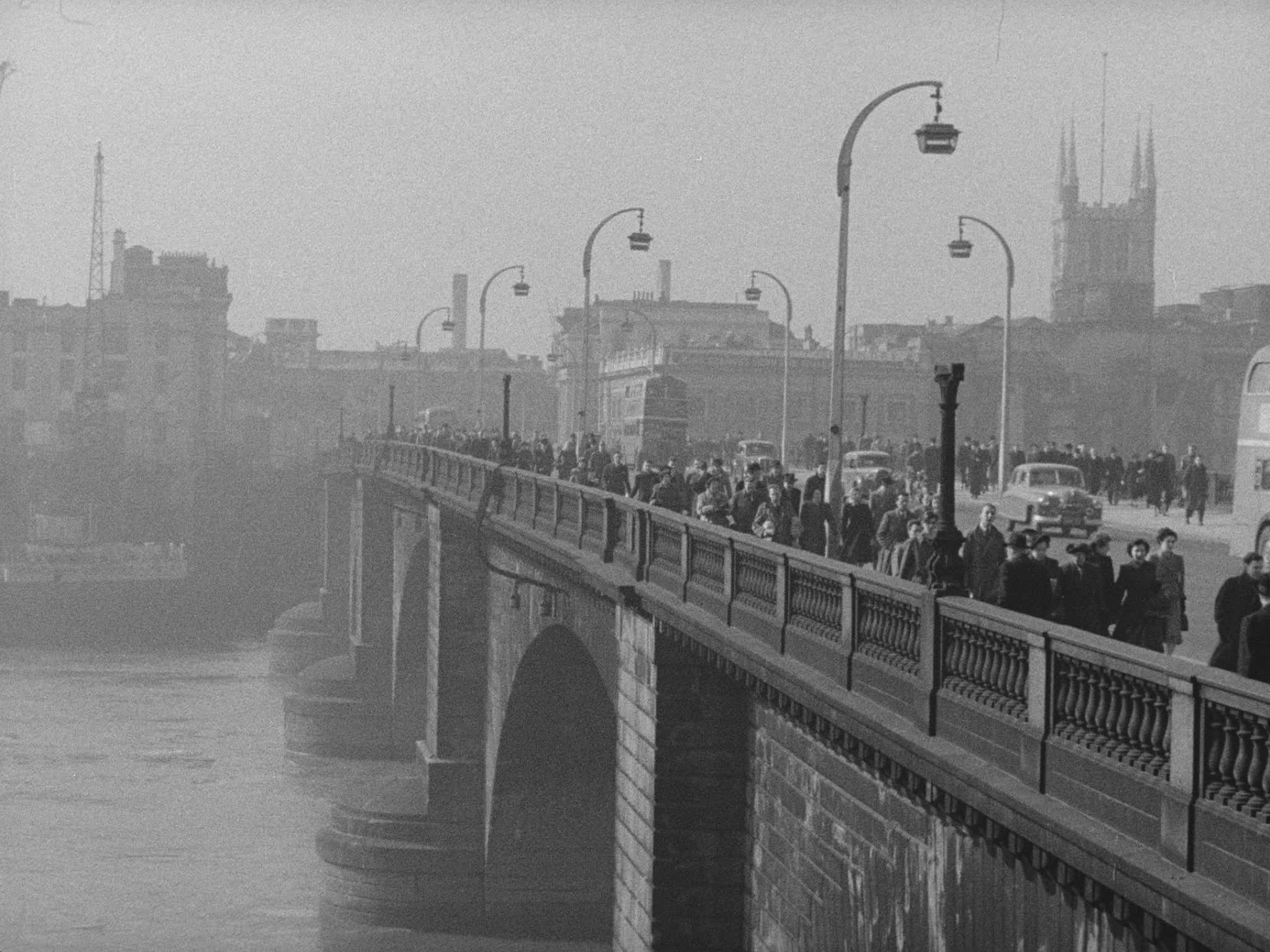 New London Bridge Traffic Late 1930s