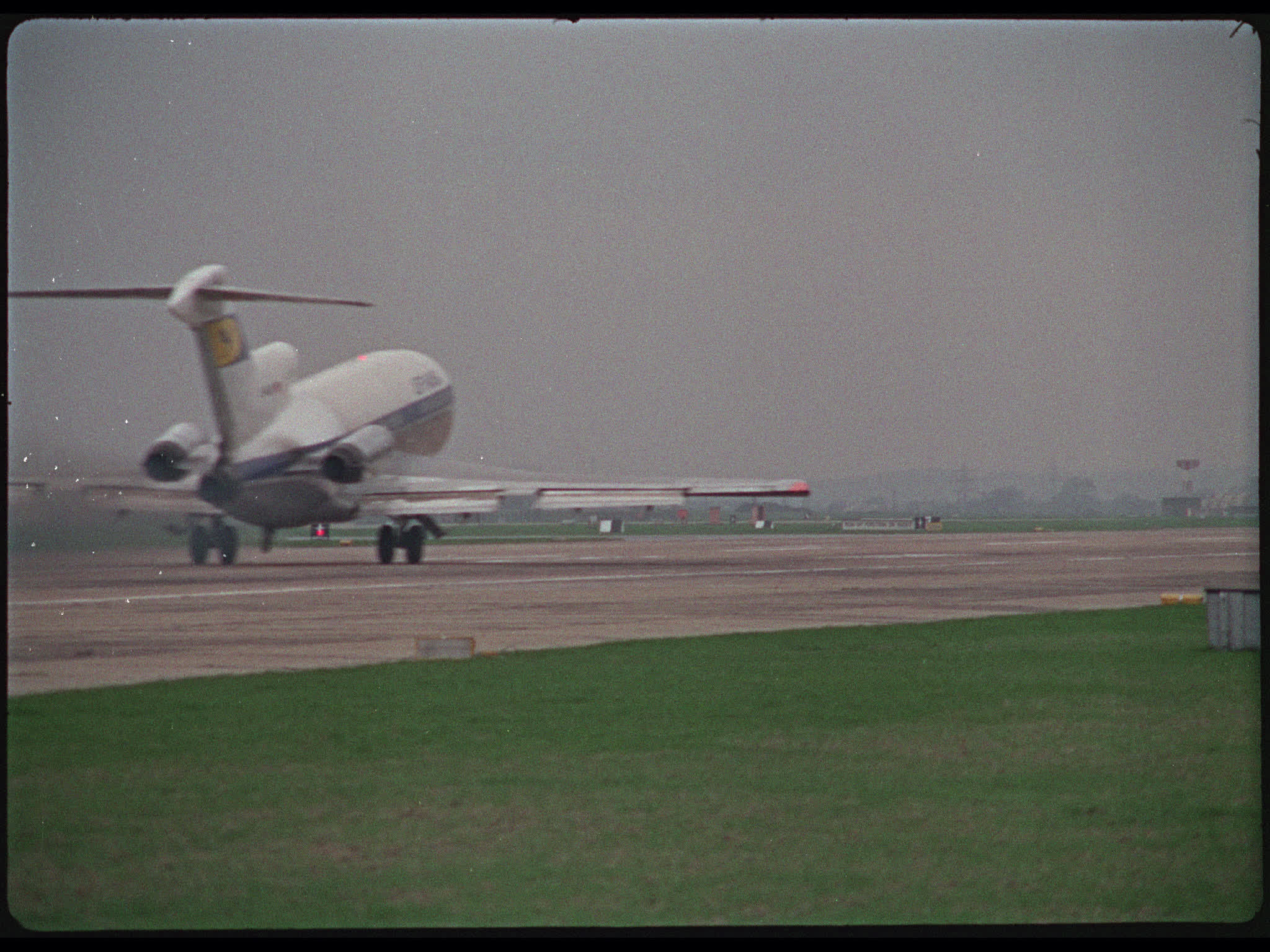 Lufthansa 727 Taking Off