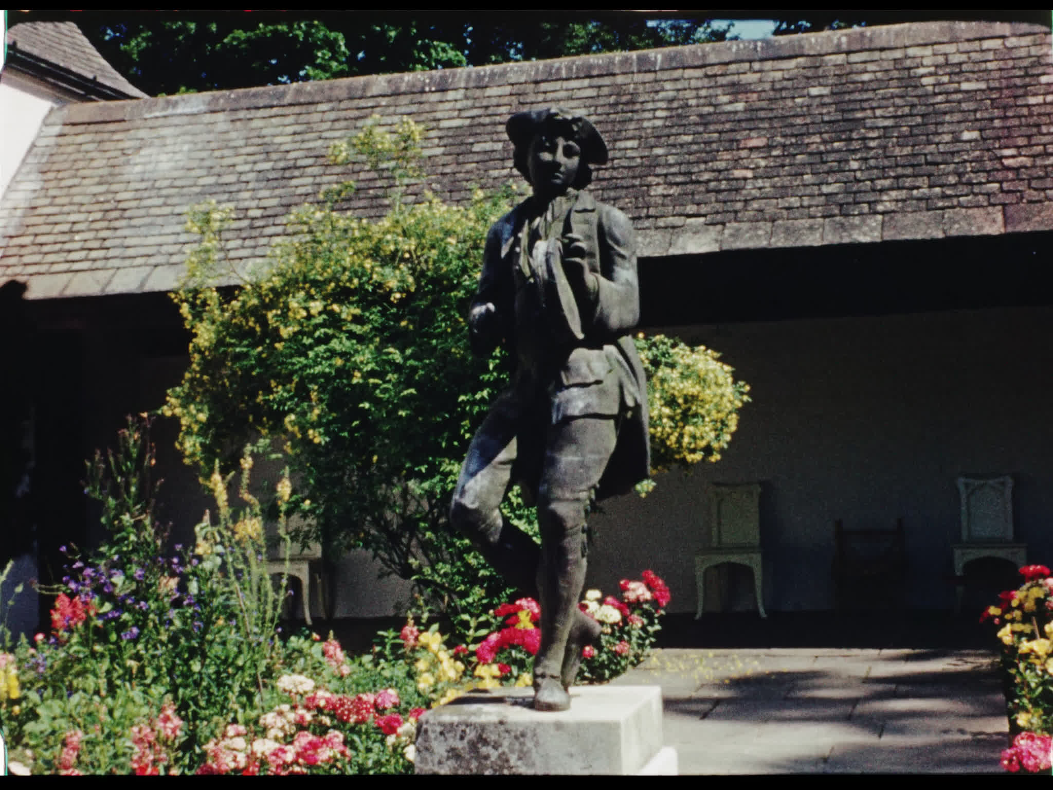 Statue Outside Drummers Yard