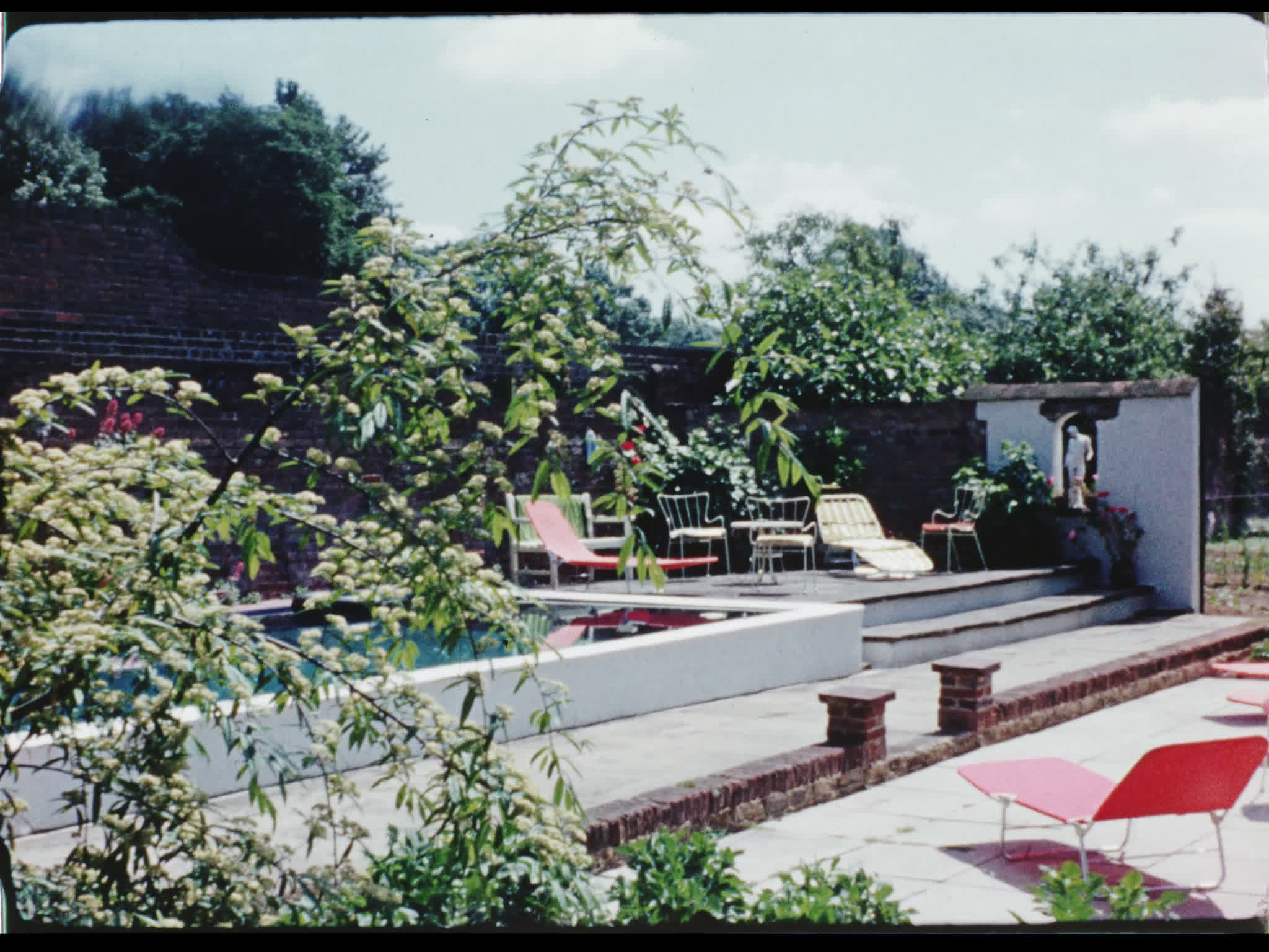 Beel House Pool