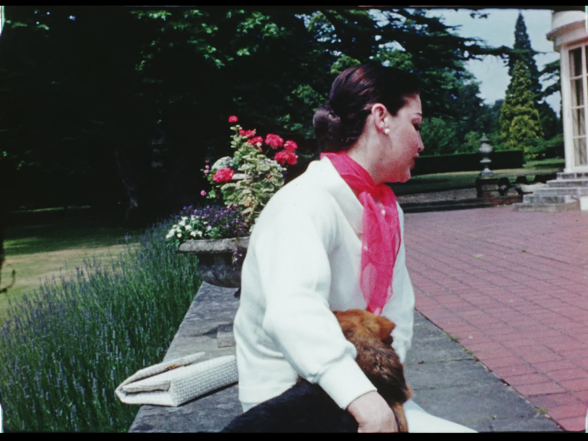 Ava Gardner and Corgis at Beel House